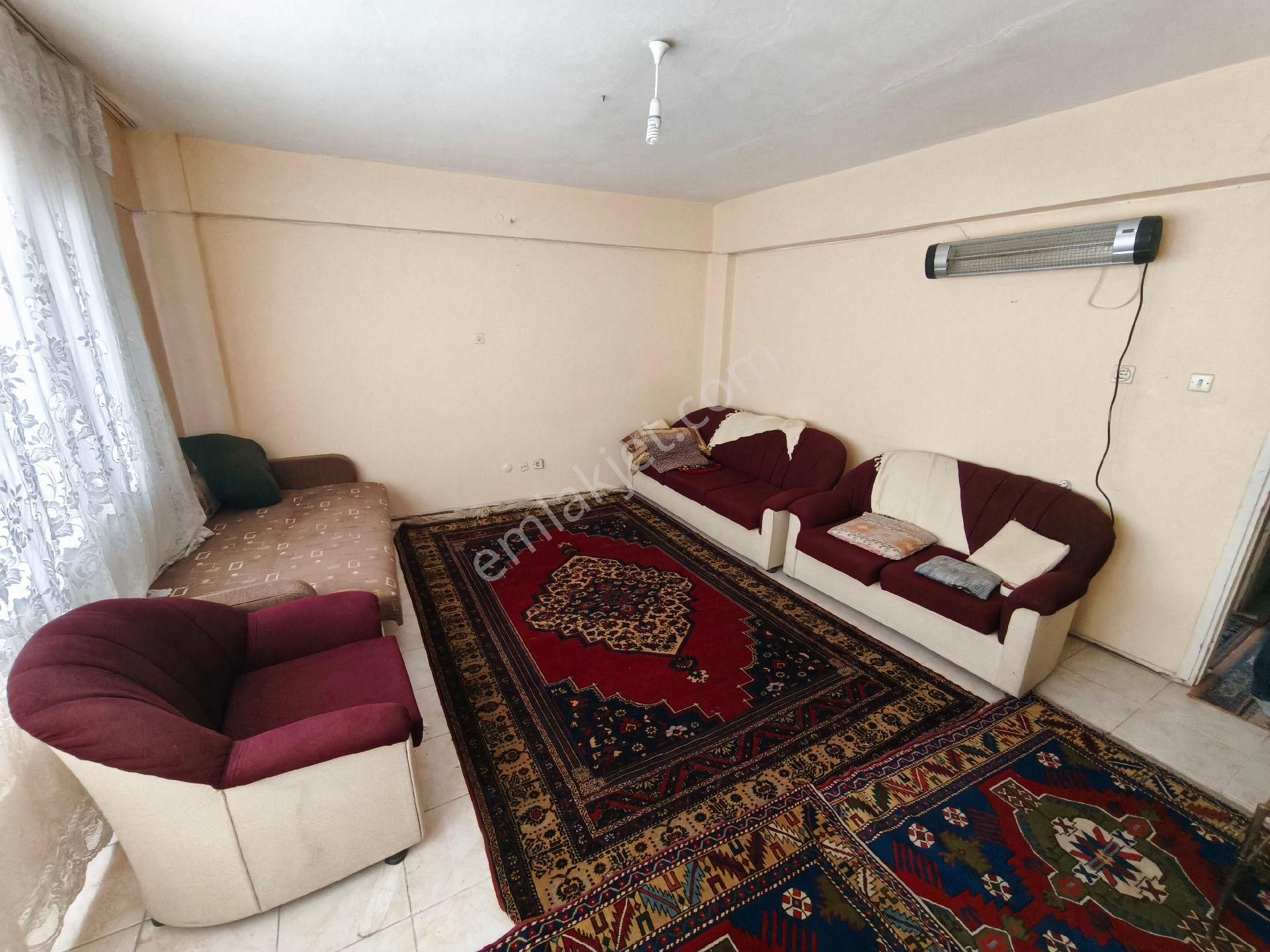 Yeşilyurt Hastanesi Ve Ordu Caddesi Yakını 2+1 90m² Arakat Doğalgaz Kapıda Fırsat Daire