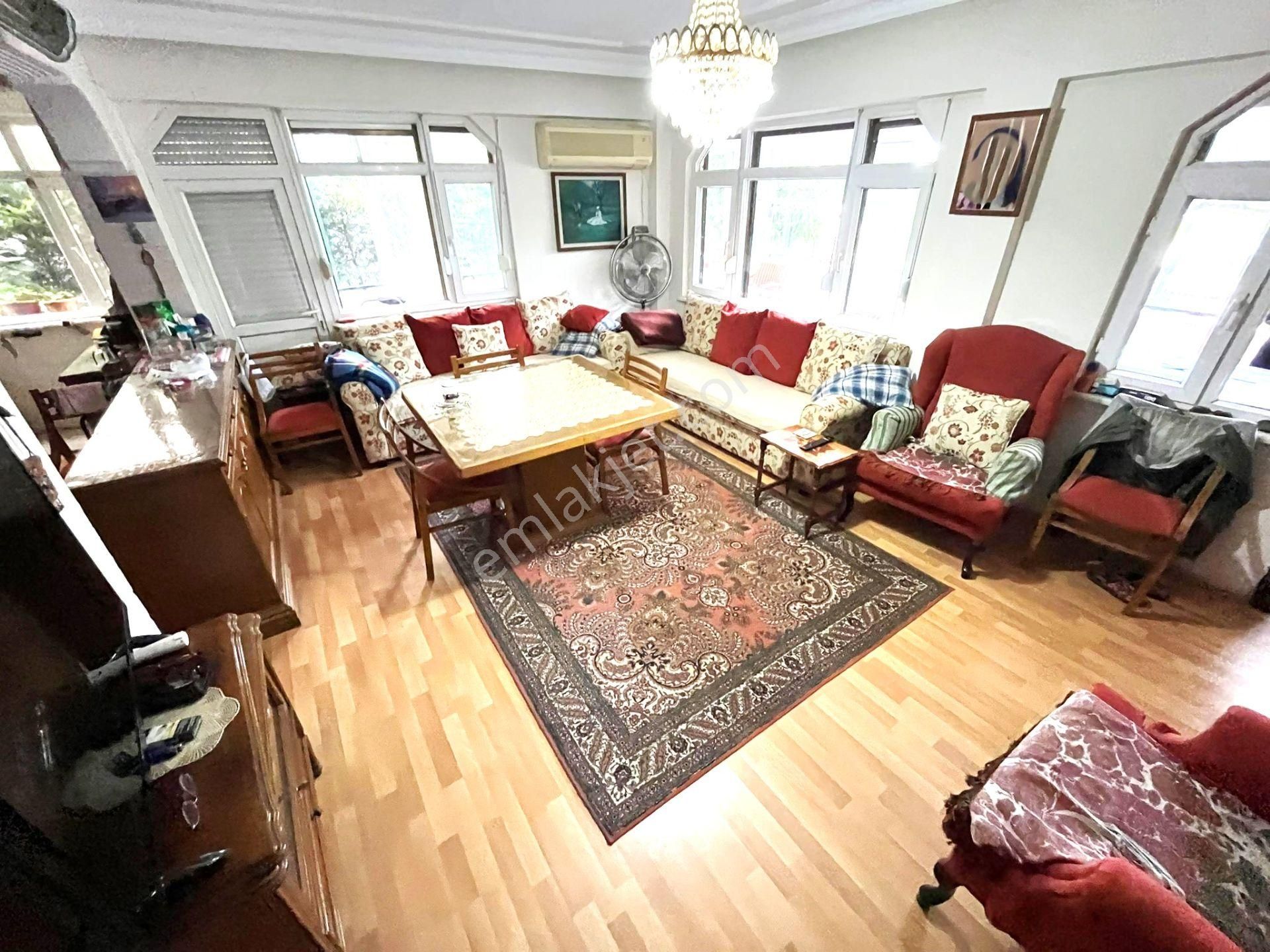 🌜aygül'den 🌛akçay Pazar Pazarı Mevkii 🌛 Çift Mutfaklı Geniş Bahçeli Ve Teraslı 4+1 Satılık Villa - Görsel 3