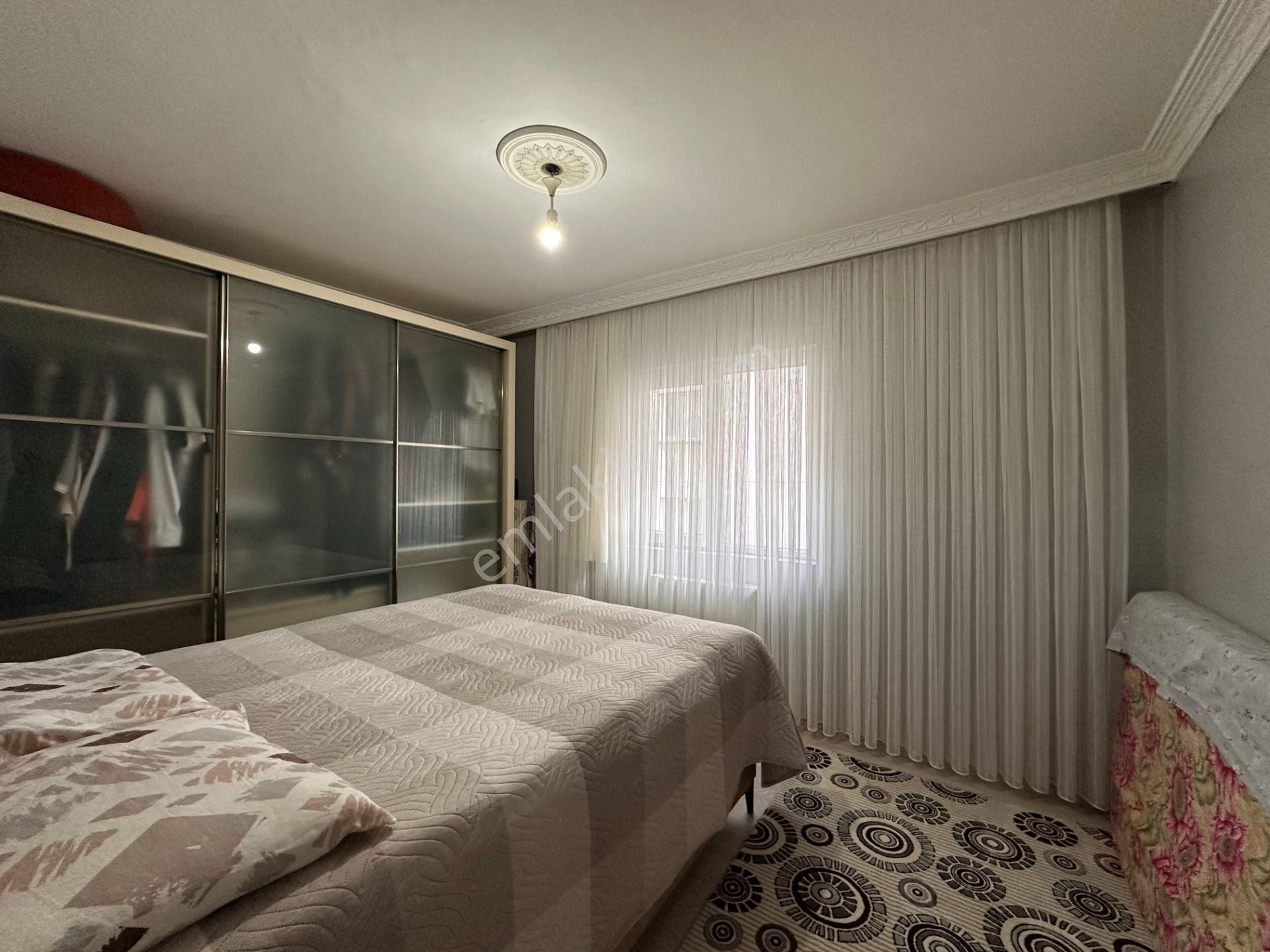 Pursaklar Mehmet Zengin Emlak'tan Asansörlü Ful Yapılı 3.kat 3+1 Daire - Görsel 12