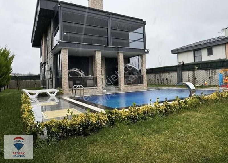 Şile Ahmetli' De Seçkin Konumda 4+1 Satılık Havuzlu Villa - Görsel 11