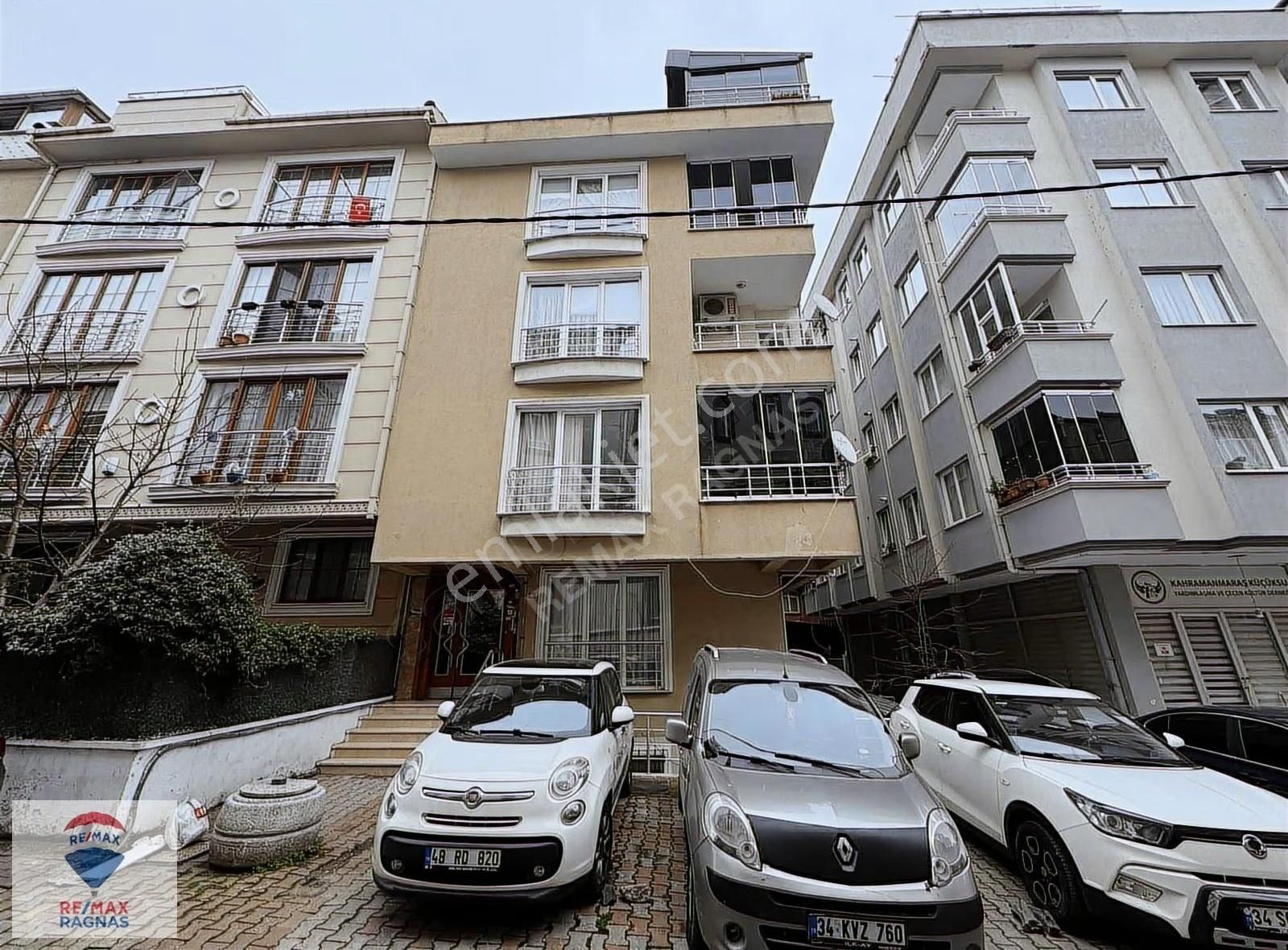 Ümraniye Namık Kemal Cengiz Topel Cad. 3+1 105m² Satılık Daire