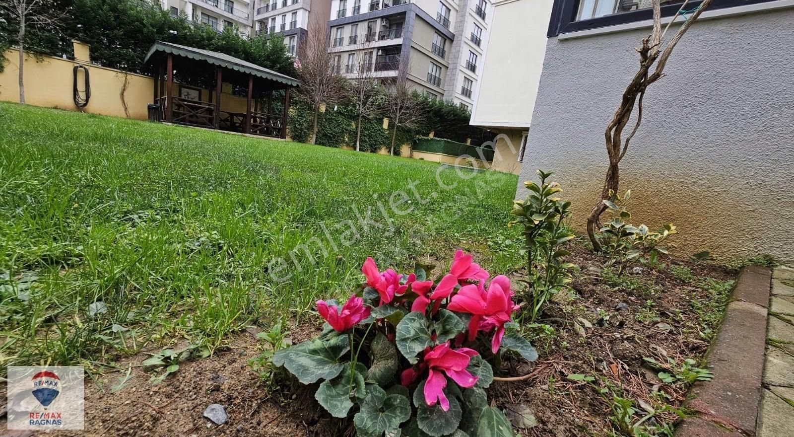 Çekmeköy /taşdelen Cadde Park Evlerinde Satılık 2+1 Daire - Görsel 17