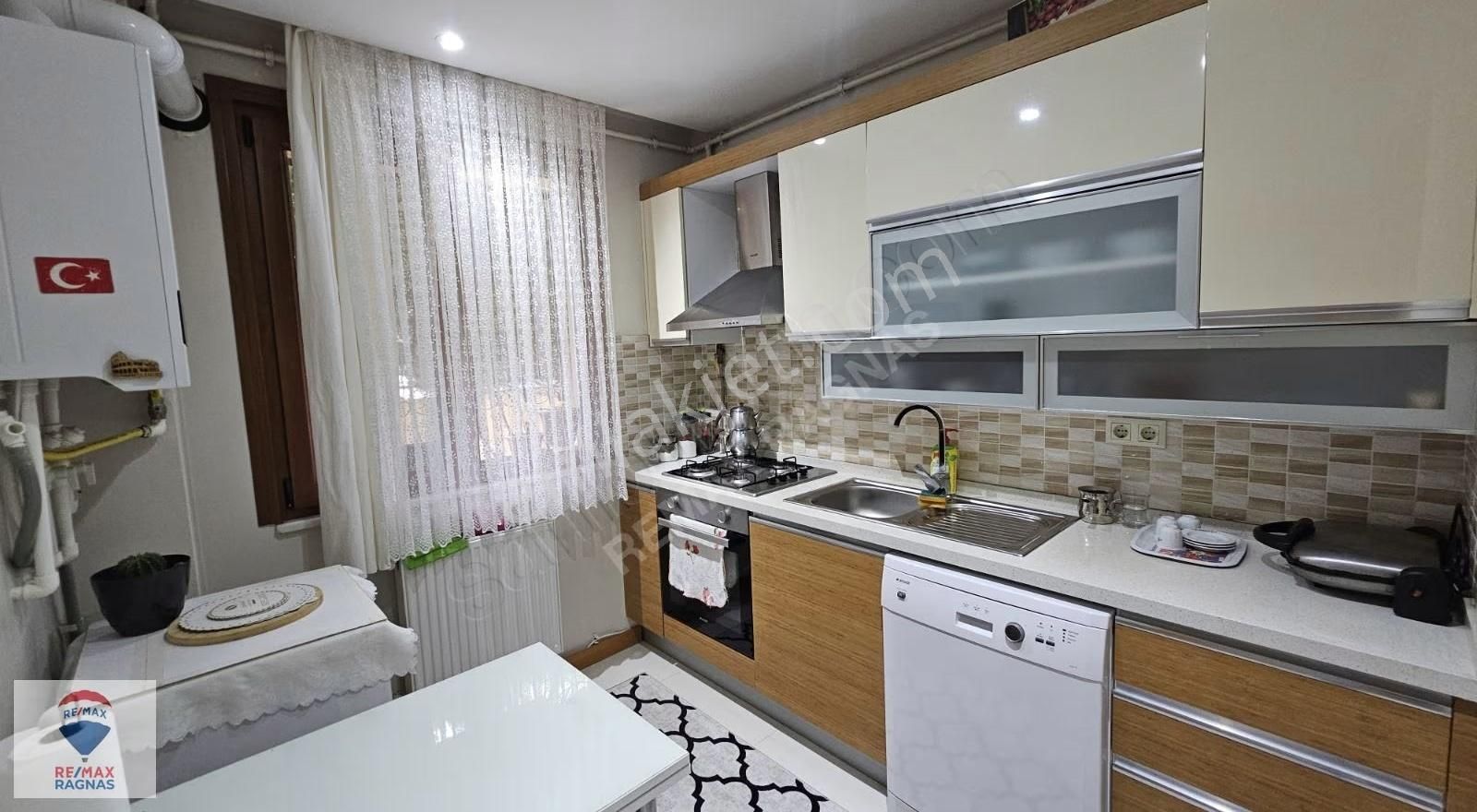 Çekmeköy /taşdelen Cadde Park Evlerinde Satılık 2+1 Daire - Görsel 25