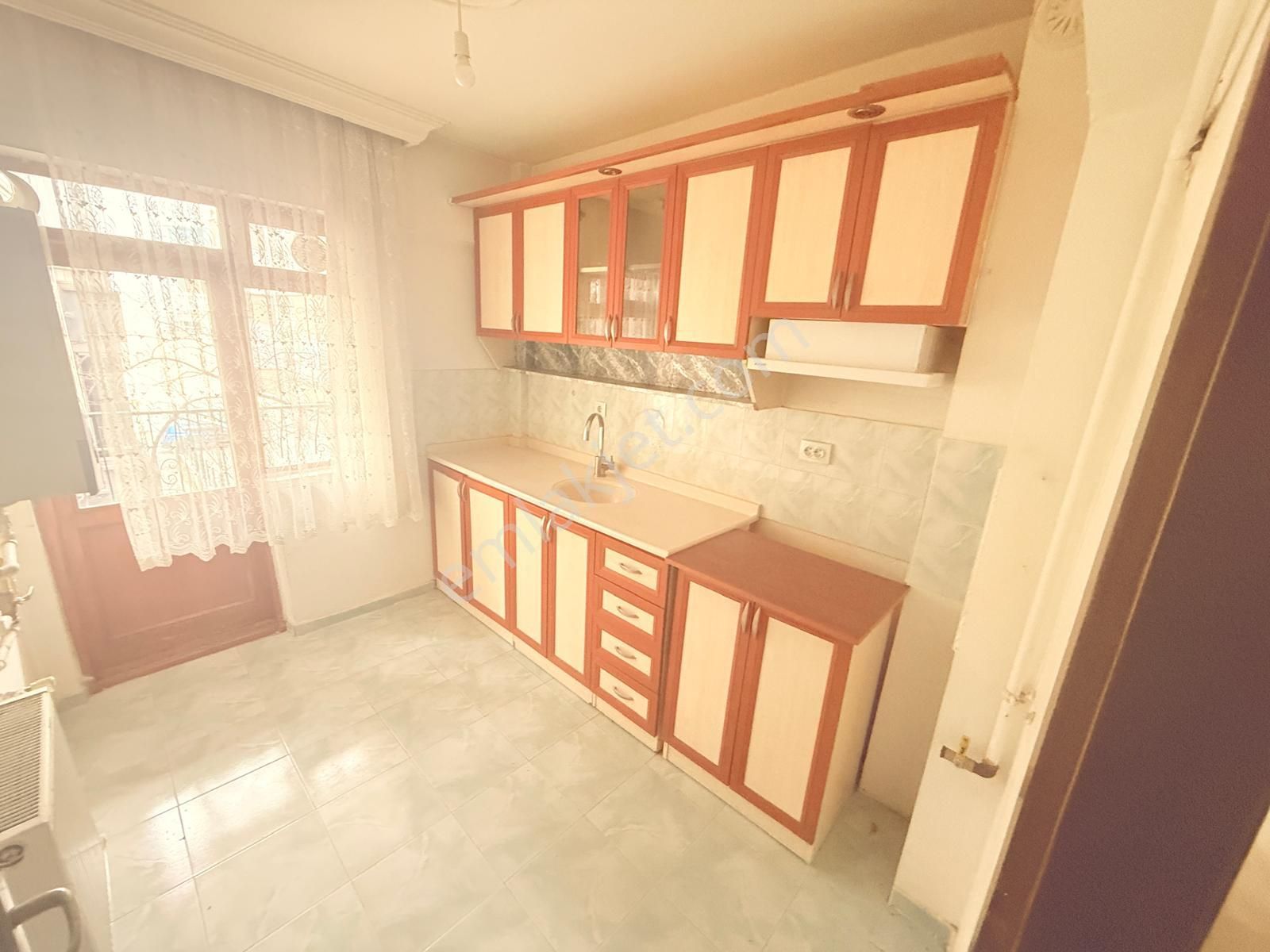 Andiçen De Lokman Hekim Hastahanesi Salon Bağımsız Çok Yakınında B1 Katı 3+1