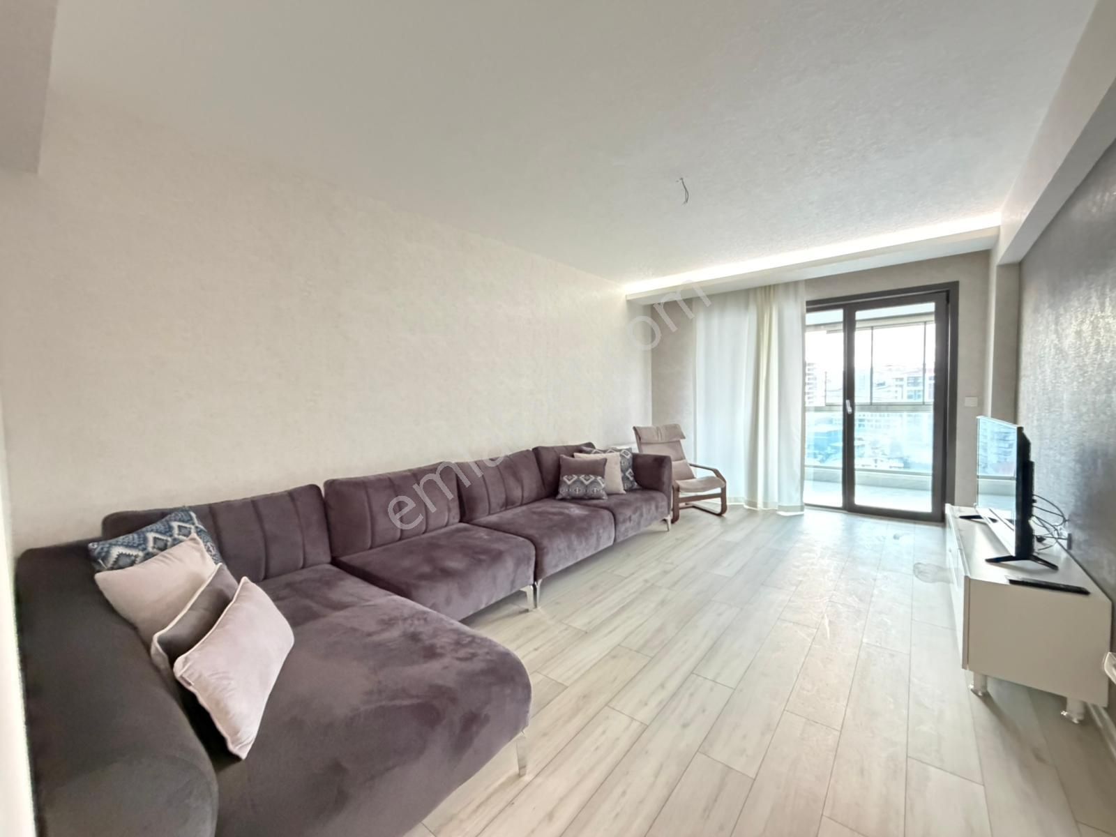 Pursaklar Mehmet Zengin Emlak'tan K. Otoparklı Çift Banyolu 15.kat 4+1 Ultra Lüks Sitede Daire - Görsel 15