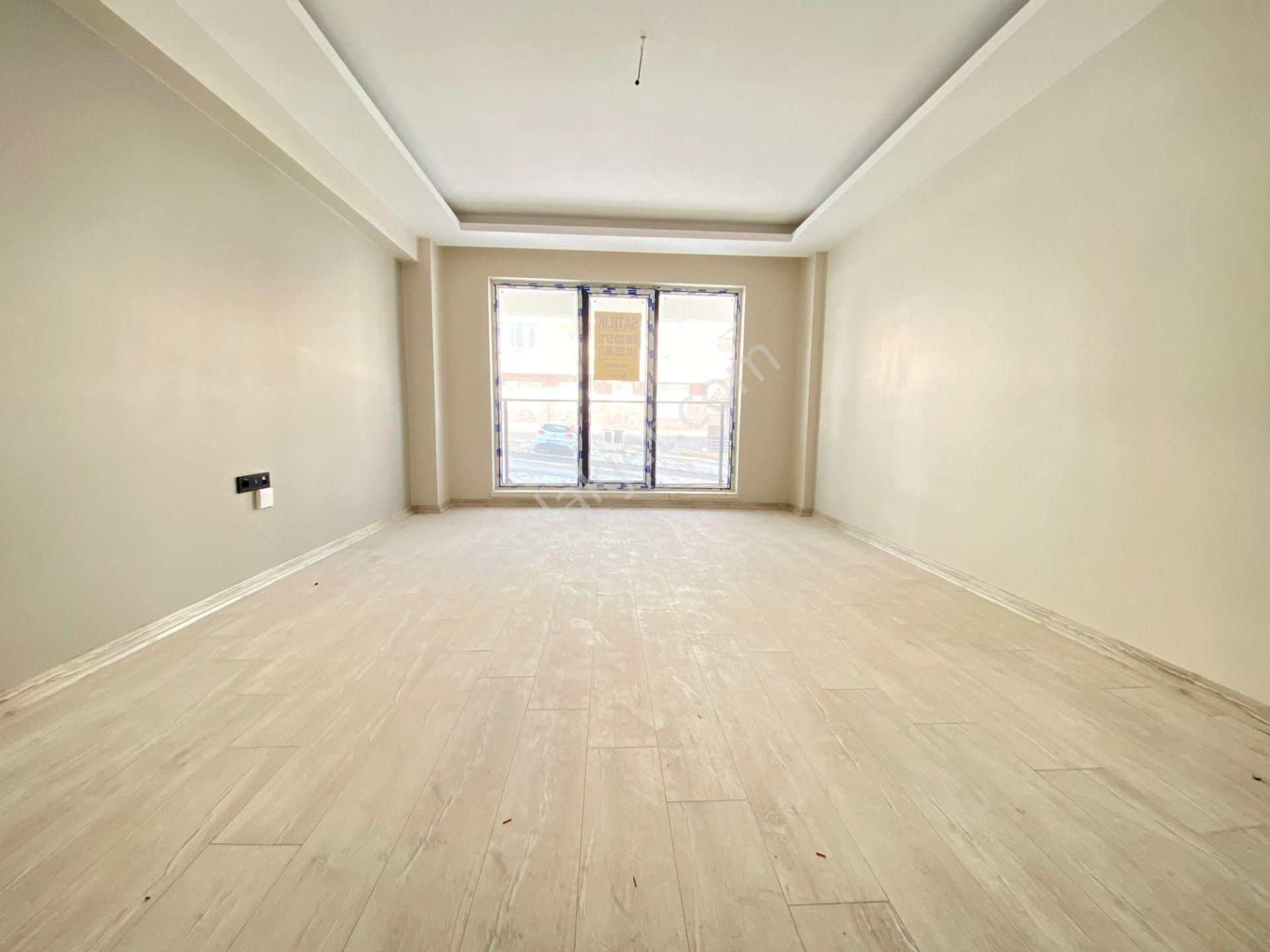 Gökçe Emlak'tan Sarayda Sıfır 3+1 Yerden Isıtmalı Satılık Daire - Görsel 4