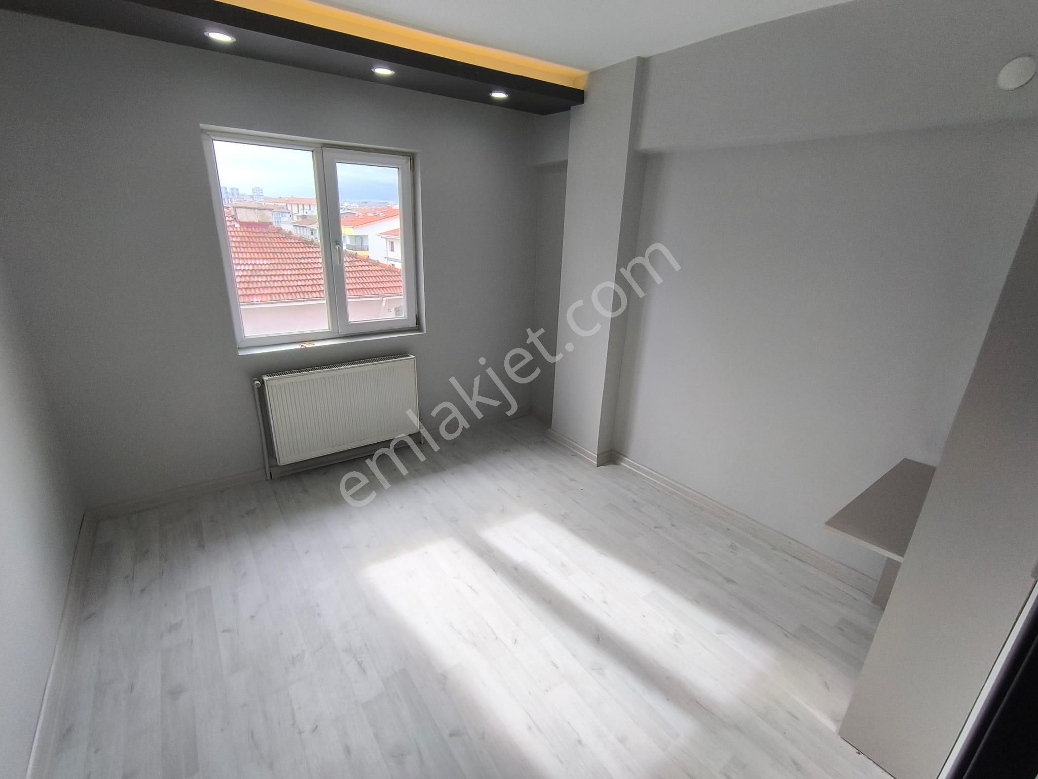 Akşemsettin'de Ultralüks Yapı 3+1 Cadde Üstü Satılık Daire - Görsel 13