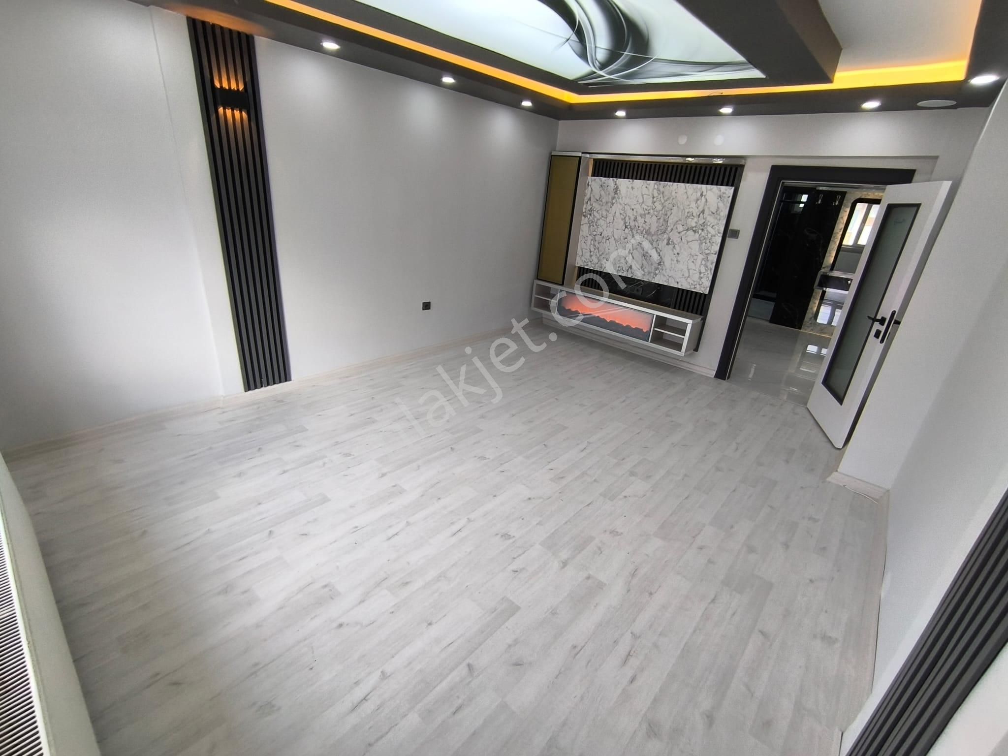Akşemsettin'de Ultralüks Yapı 3+1 Cadde Üstü Satılık Daire - Görsel 11