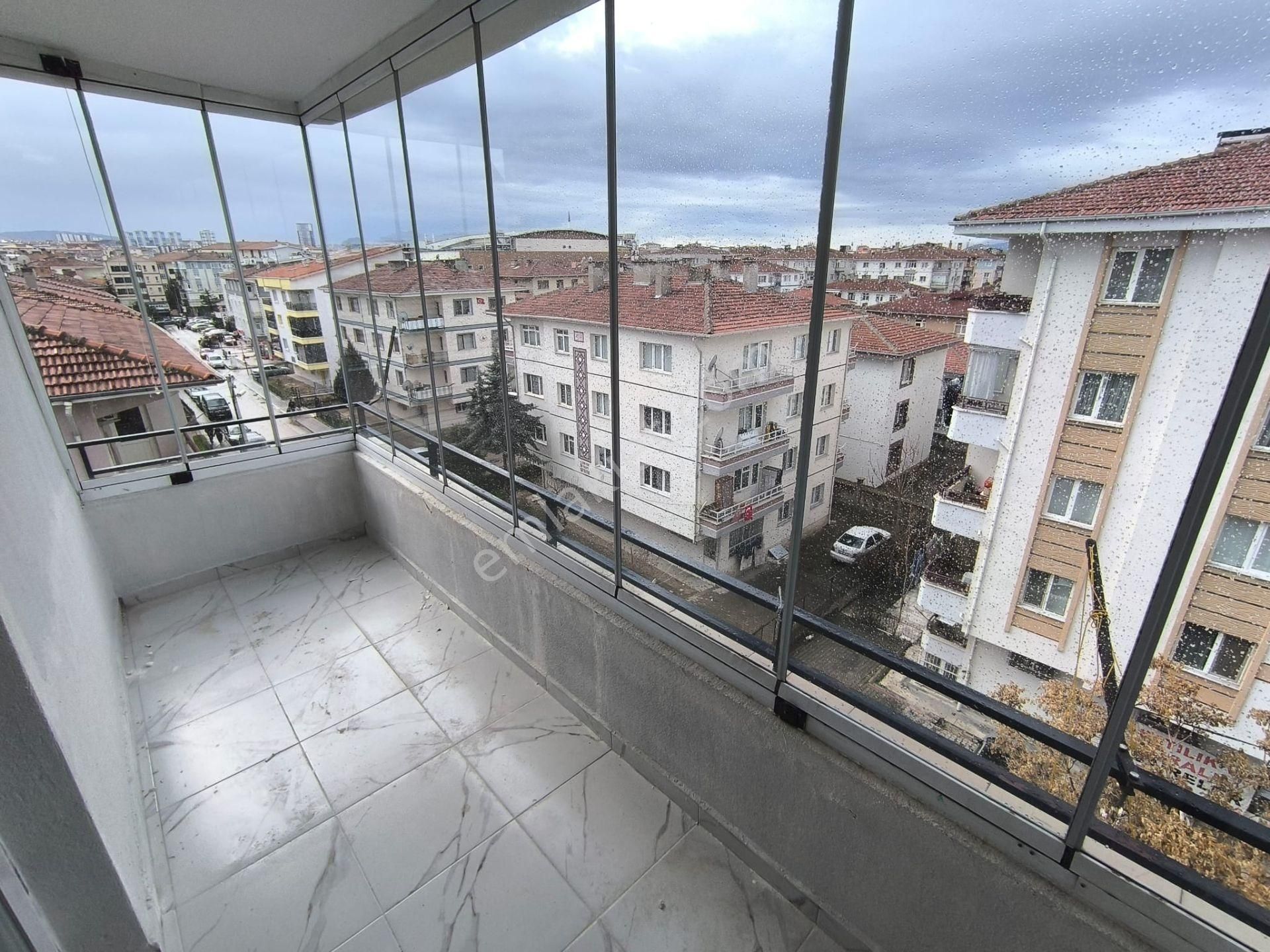 Akşemsettin'de Ultralüks Yapı 3+1 Cadde Üstü Satılık Daire - Görsel 23