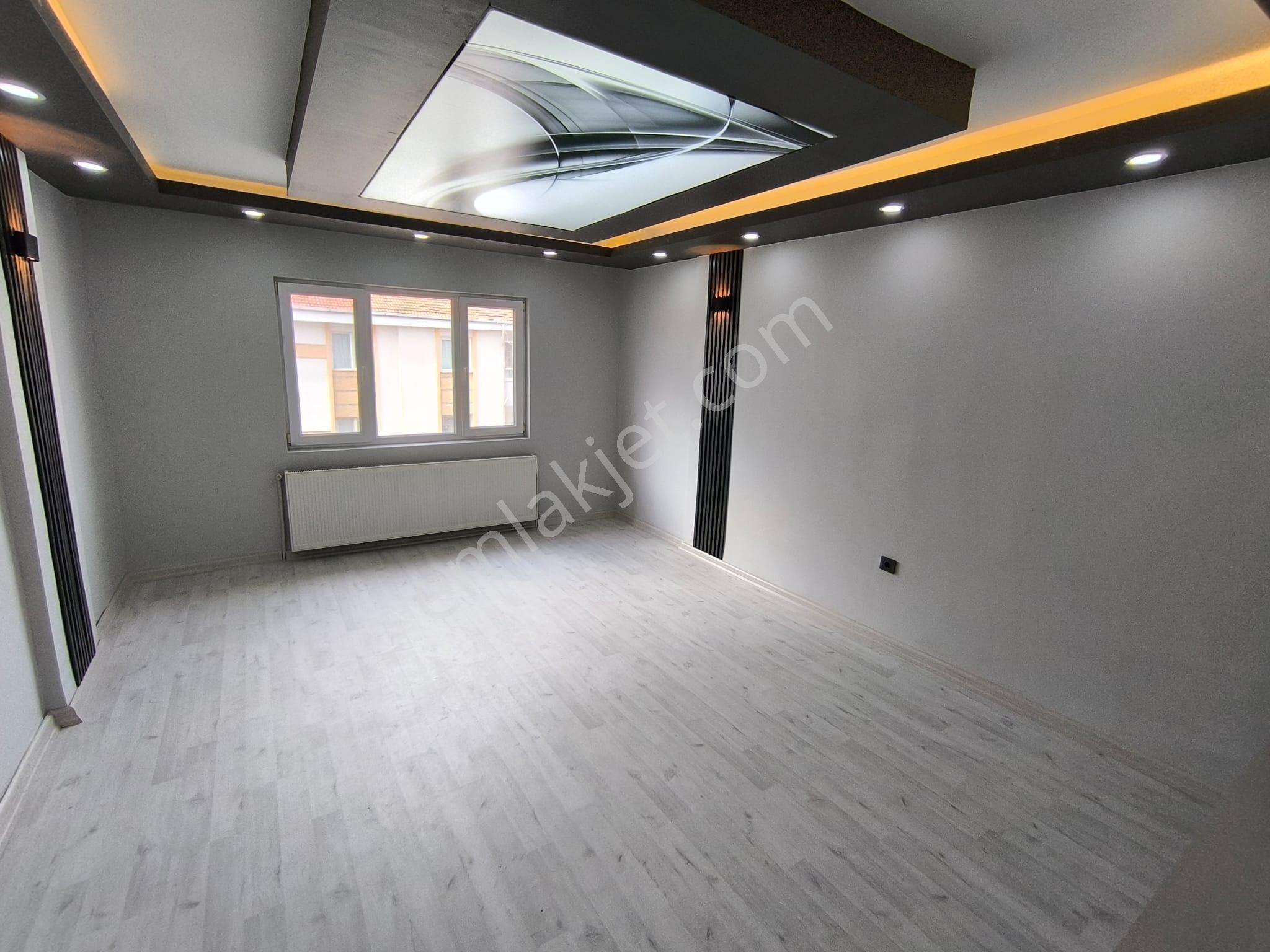 Akşemsettin'de Ultralüks Yapı 3+1 Cadde Üstü Satılık Daire - Görsel 6