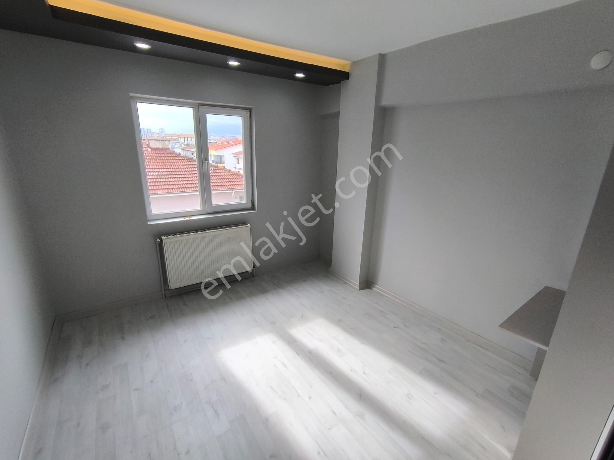 Akşemsettin'de Ultralüks Yapı 3+1 Cadde Üstü Satılık Daire - Görsel 16