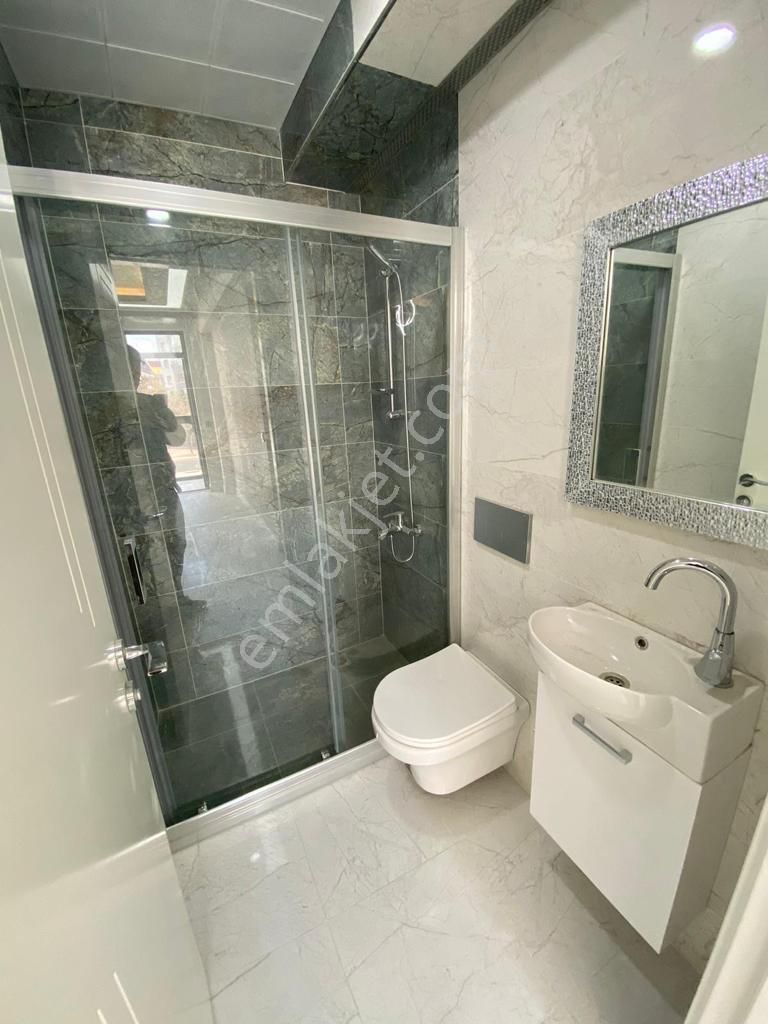 Pursaklar Mehmet Zengin Emlak'tan Kapalı Otoparklı Çift Banyolu 13.kat 4+1 Lüks Sitede Daire - Görsel 30