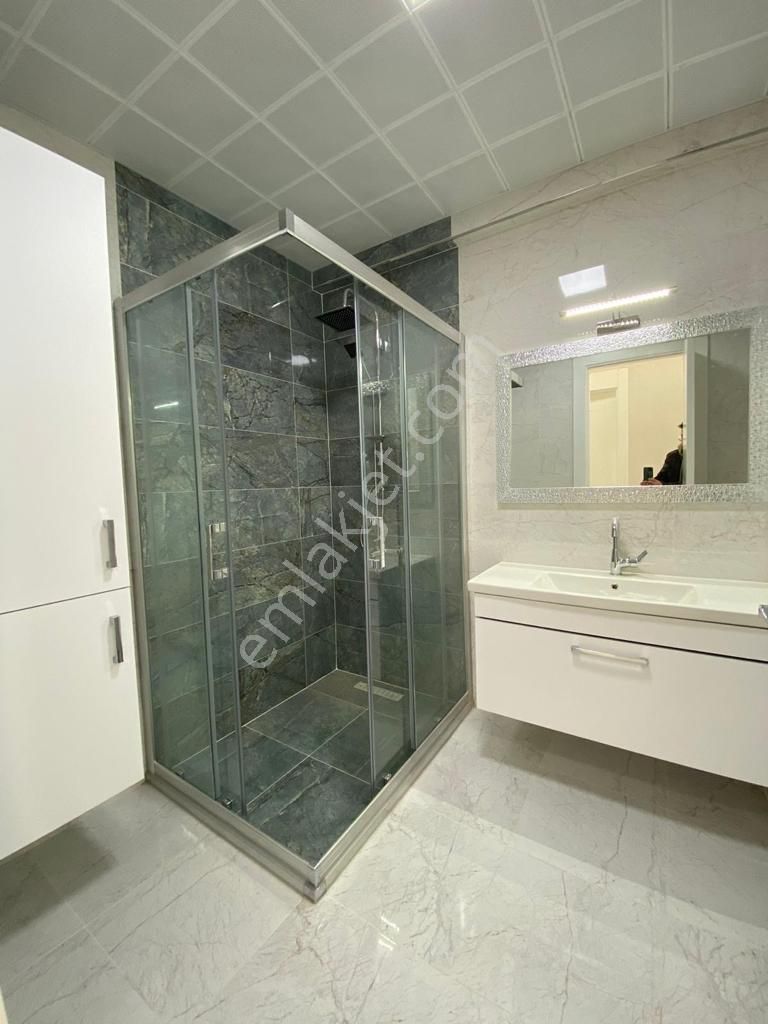 Pursaklar Mehmet Zengin Emlak'tan Kapalı Otoparklı Çift Banyolu 13.kat 4+1 Lüks Sitede Daire - Görsel 26