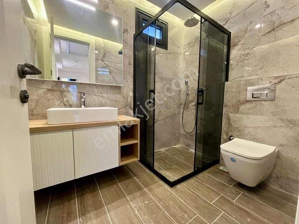 Kuşadası Davutlar'da Müstakil Havuzlu Satılık 3+1 Villa - Görsel 2