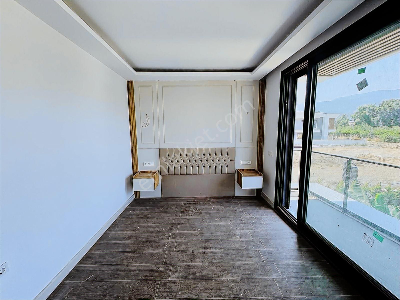 Kuşadası Davutlar'da Müstakil Havuzlu Satılık 3+1 Villa - Görsel 27