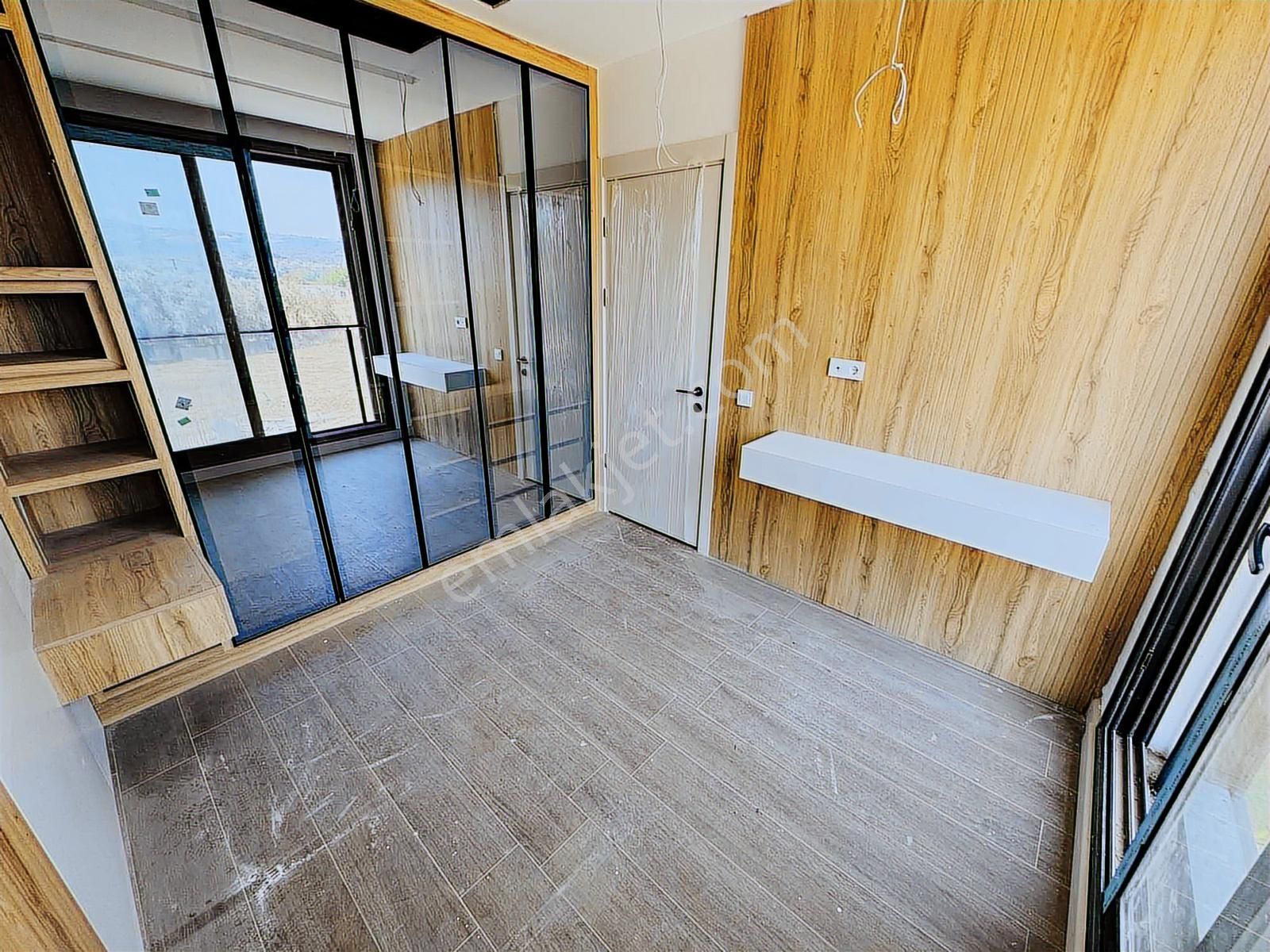 Kuşadası Davutlar'da Müstakil Havuzlu Satılık 3+1 Villa - Görsel 34