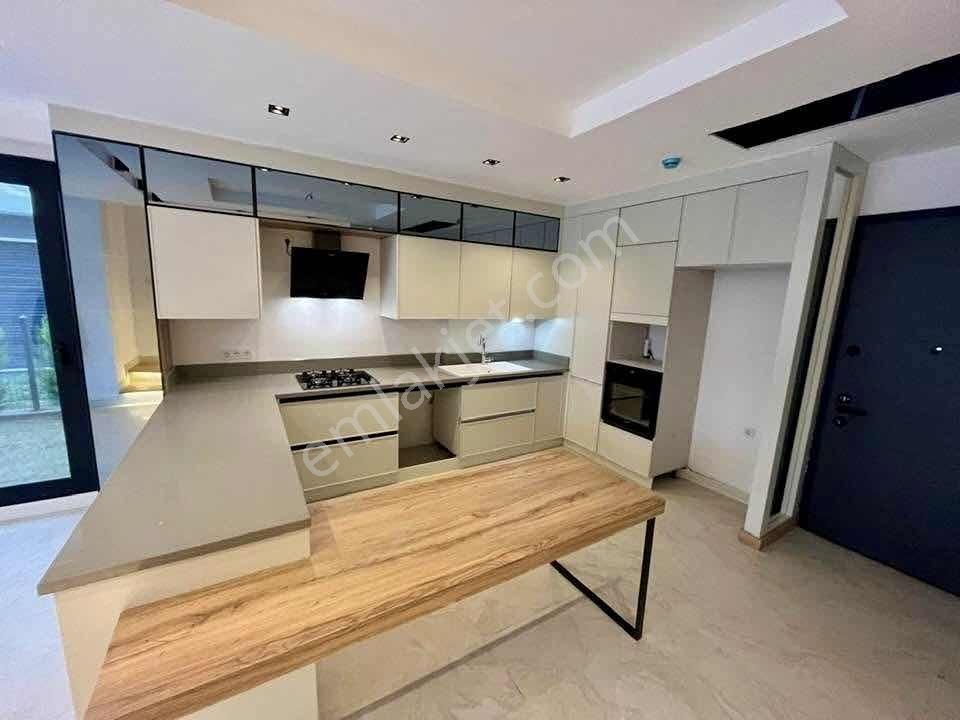 Kuşadası Davutlar'da Müstakil Havuzlu Satılık 3+1 Villa - Görsel 22