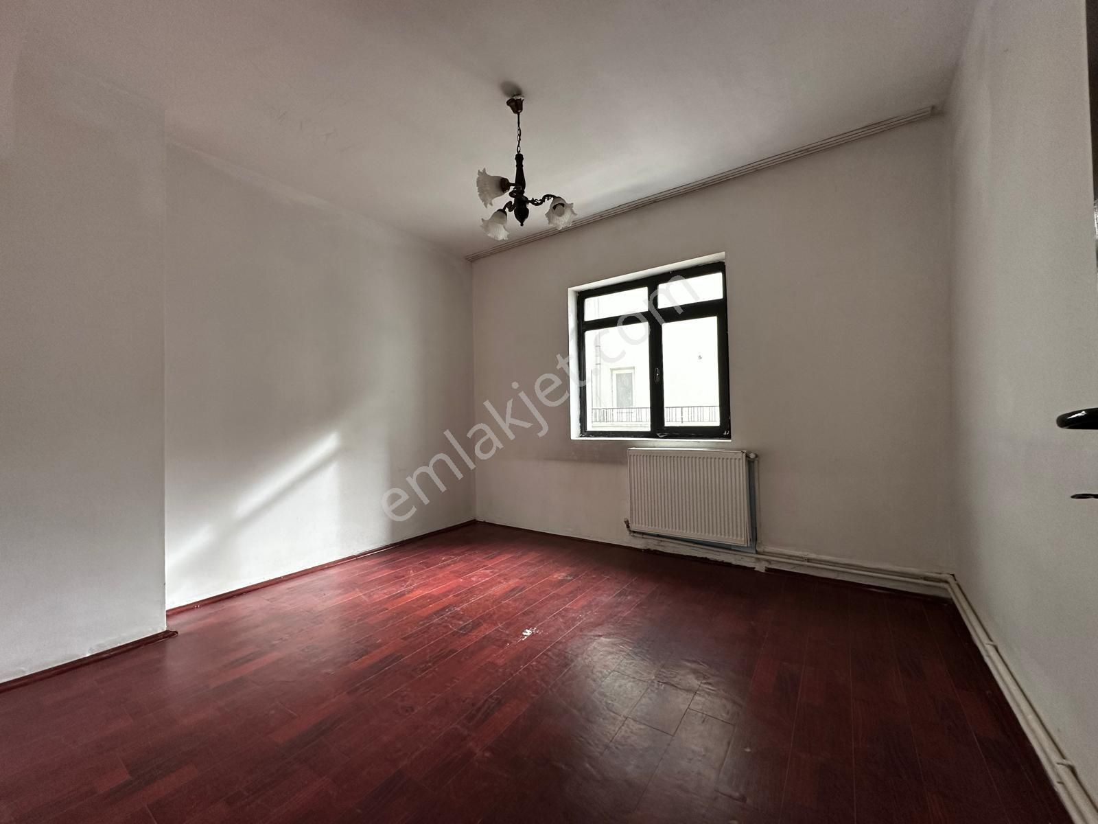 Pursaklar Mehmet Zengin Emlak'tan Fatih Mah. Çarşı İçinde 1.kat 3+1 Daire - Görsel 12