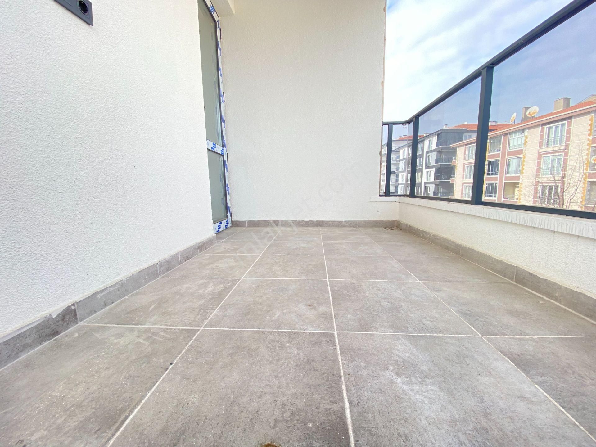 Gökçe Emlak'tan Sarayda Sıfır 3+1 Yerden Isıtmalı Satılık Daire - Görsel 26