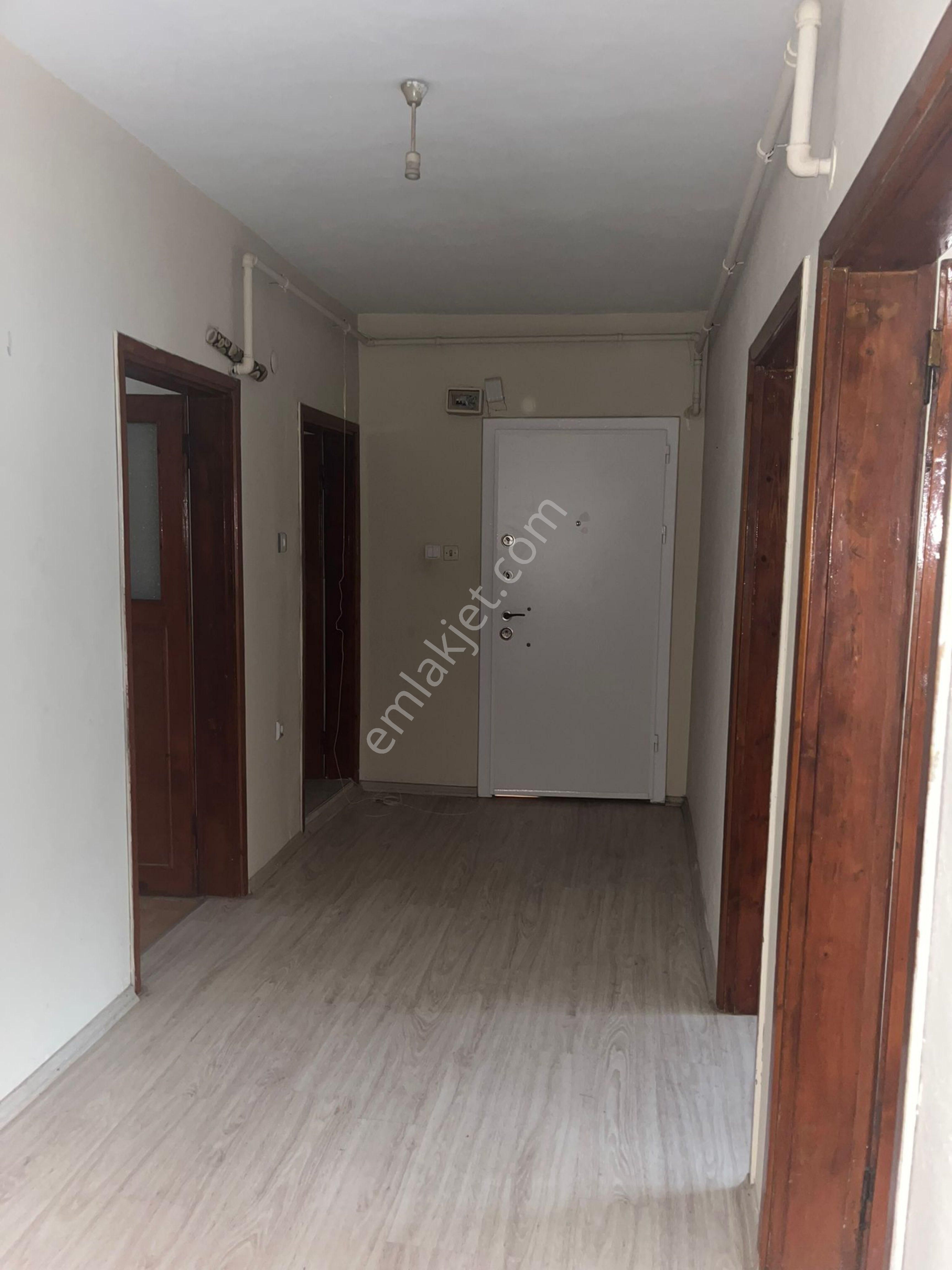 Sahibinden 1+1 Cadde Üzerinde - Görsel 7