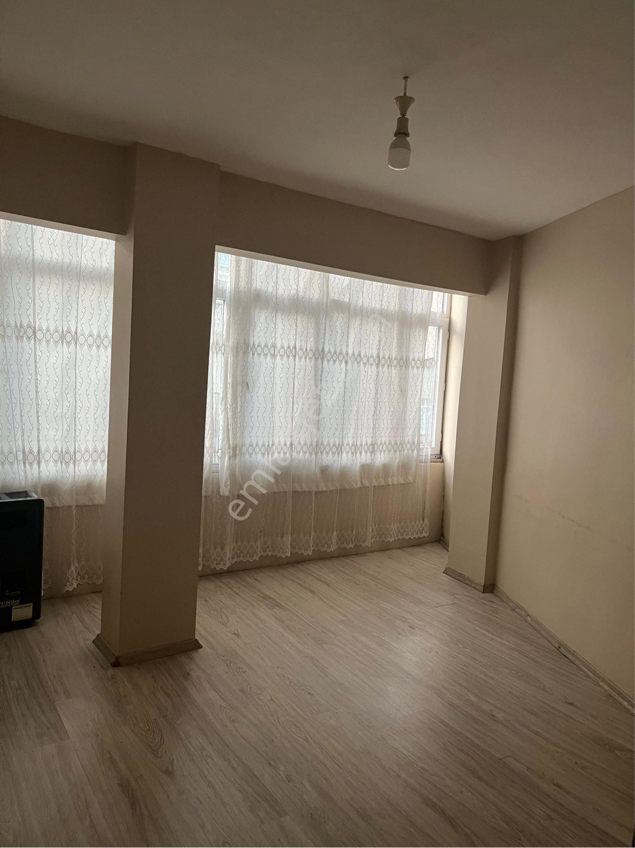 Sahibinden 1+1 Cadde Üzerinde - Görsel 4