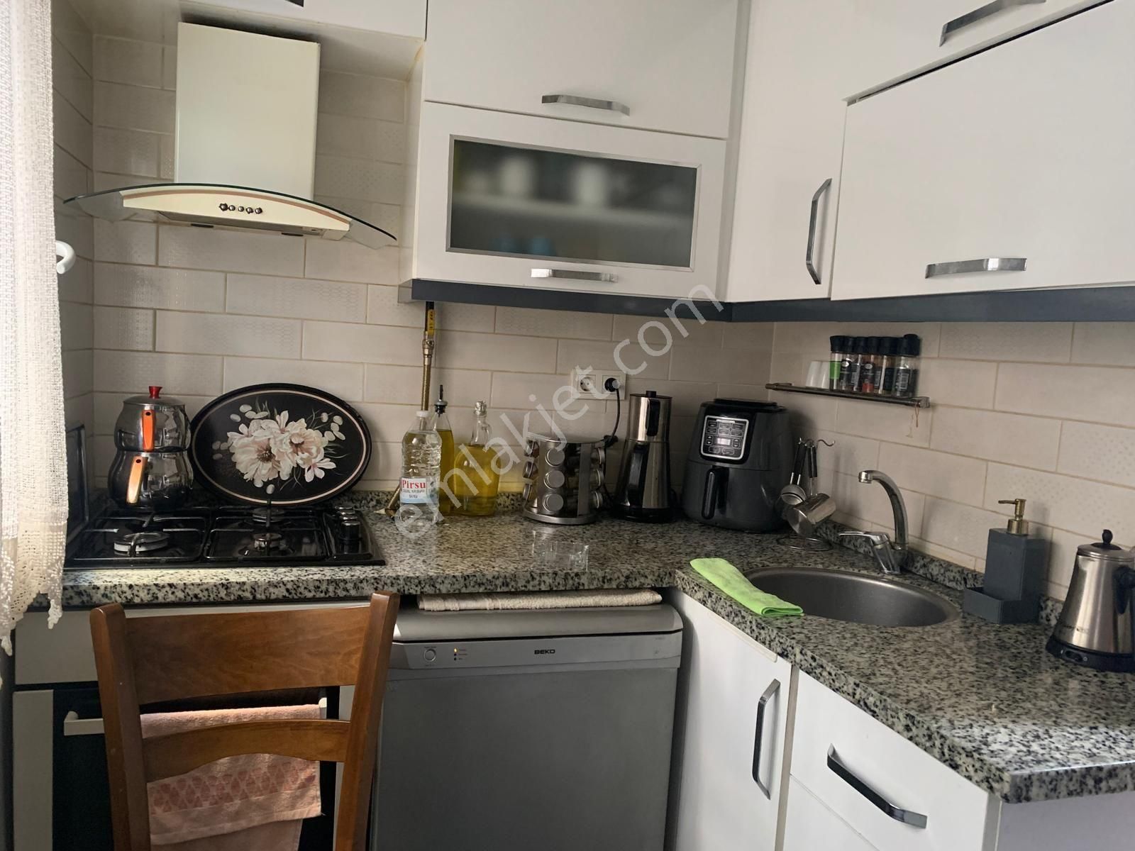 Üçyol Meydan Ve Metro Duraklarına Çok Yakın 2+1 Bakımlı Doğalgazlı - Görsel 19