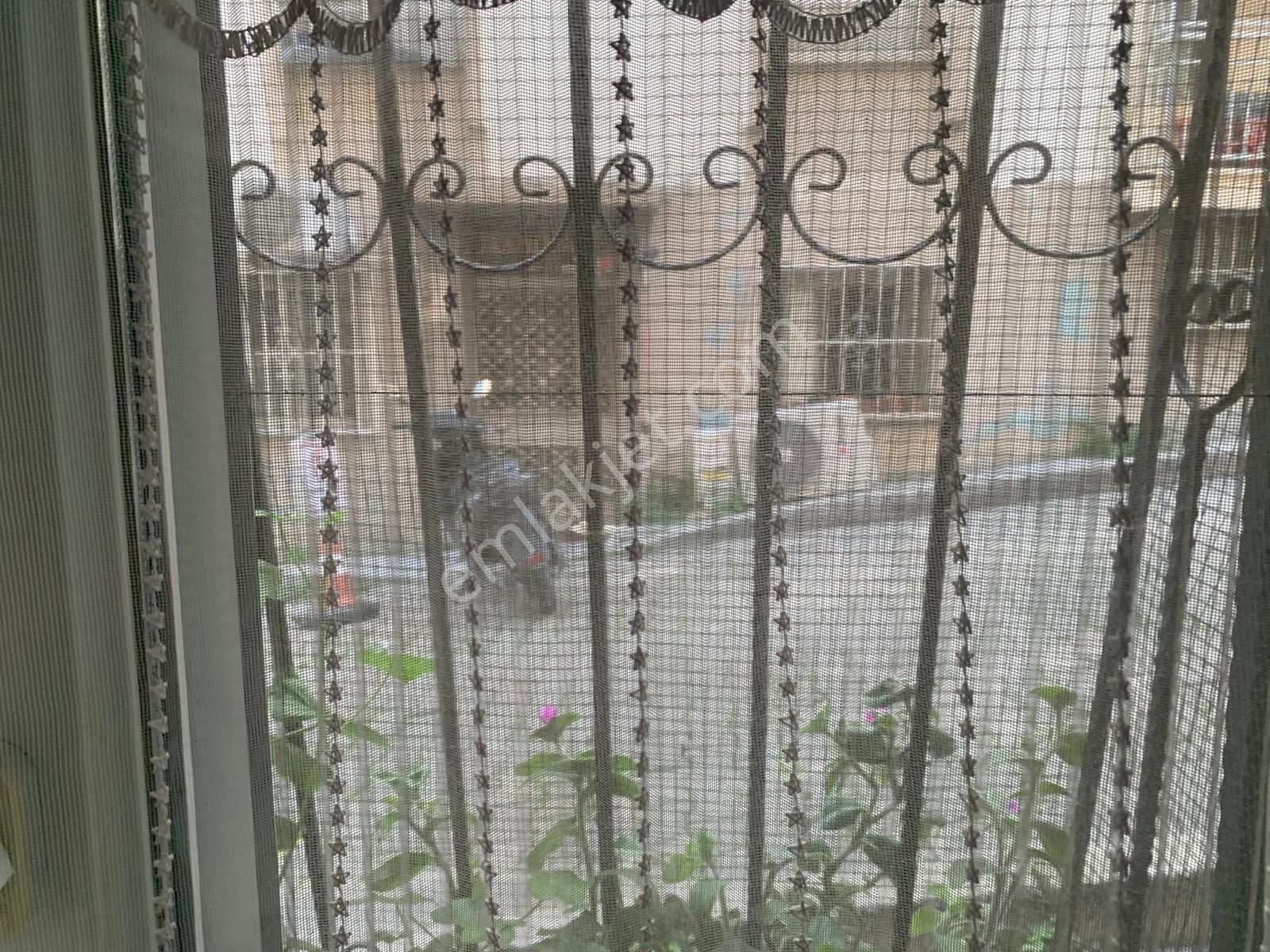 Üçyol Meydan Ve Metro Duraklarına Çok Yakın 2+1 Bakımlı Doğalgazlı - Görsel 11