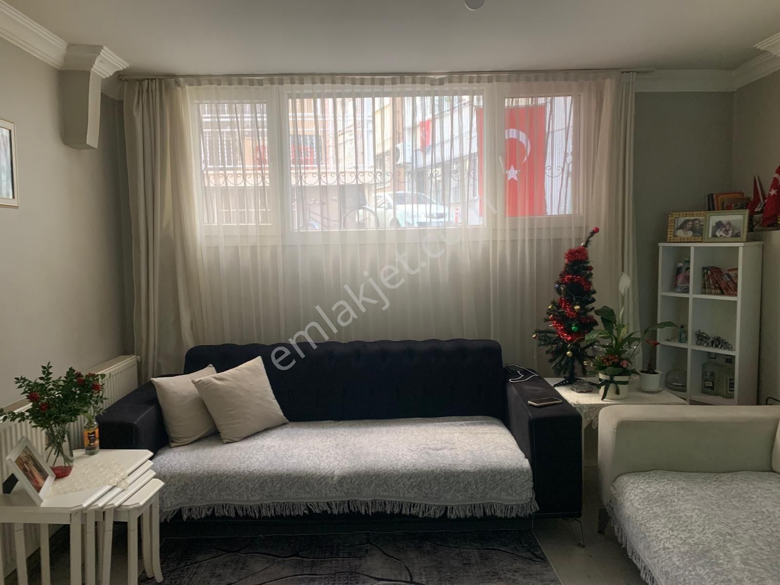 Üçyol Meydan Ve Metro Duraklarına Çok Yakın 2+1 Bakımlı Doğalgazlı - Görsel 4