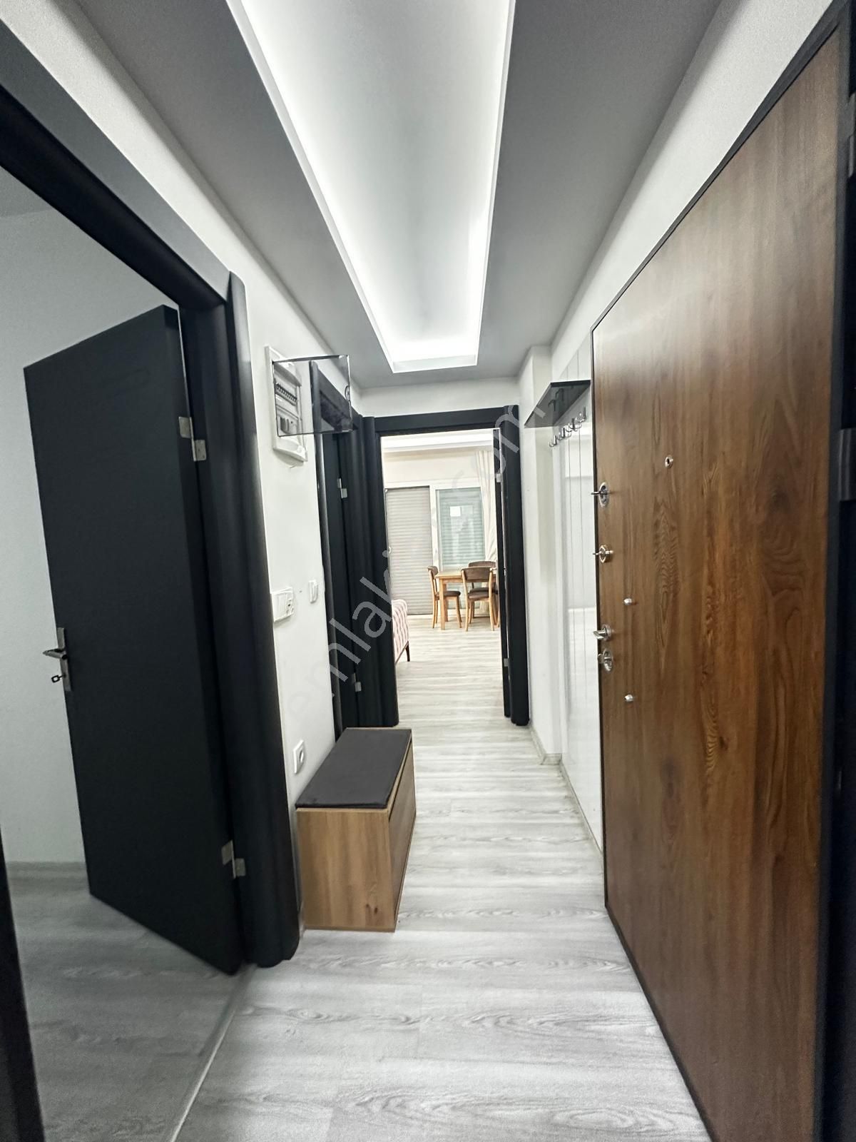 Kuşadası Merkezde Yüksek Giriş 2+1 Eşyalı - Görsel 7