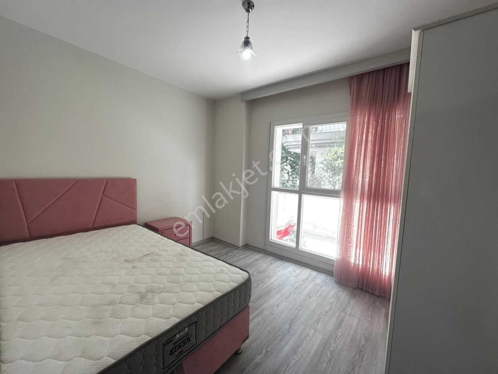 Kuşadası Merkezde Yüksek Giriş 2+1 Eşyalı - Görsel 17