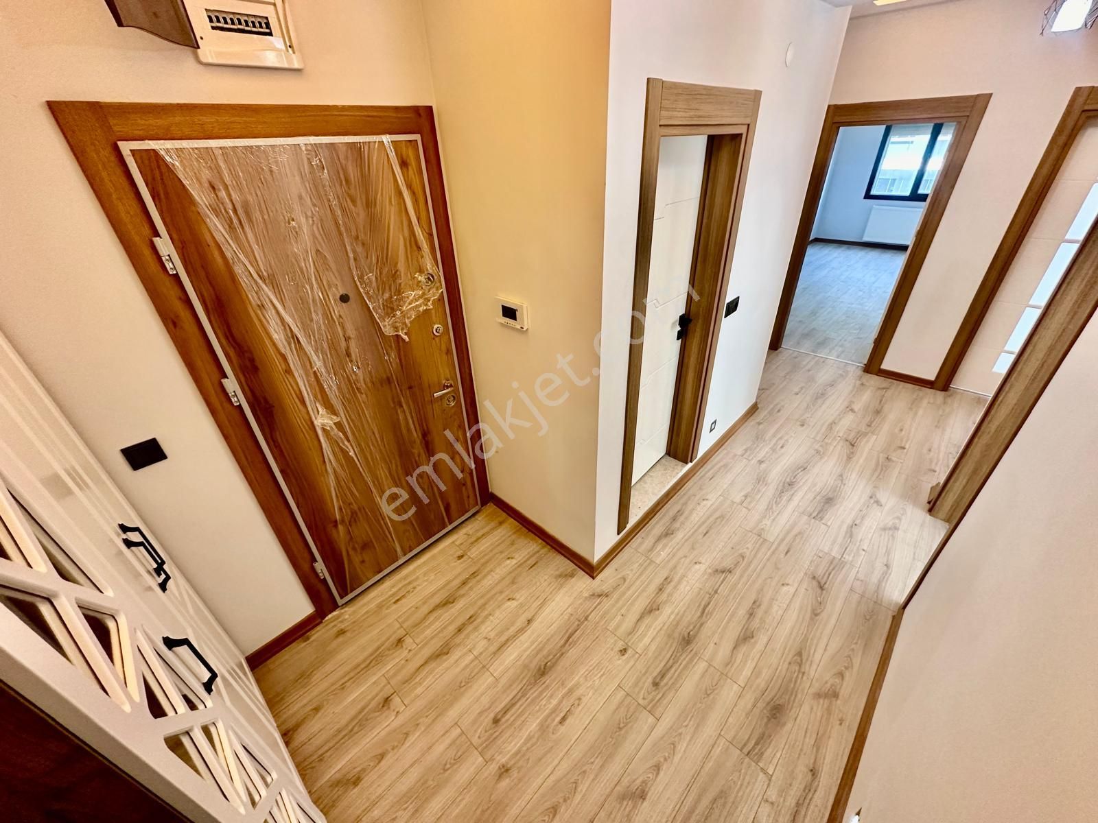 ⭐ay Emlak'tan⭐akçay'da Ön Cephe Şık Tasarımlı Arakat Ebeveynli Satılık 2+1 Ultra Lüx Daire - Görsel 32