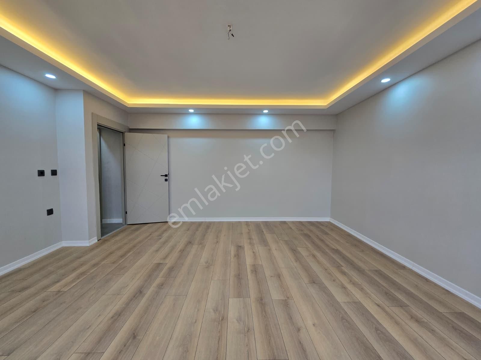 İstasyon Mah Satılık 3+1 Kat Ta Lüks Yapılı Geniş Daire - Görsel 15