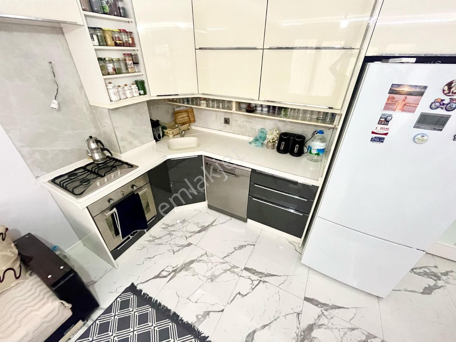 🏡 Referans'tan Akçay'da Yüksek Giriş Bahçeli 1+1 Daire