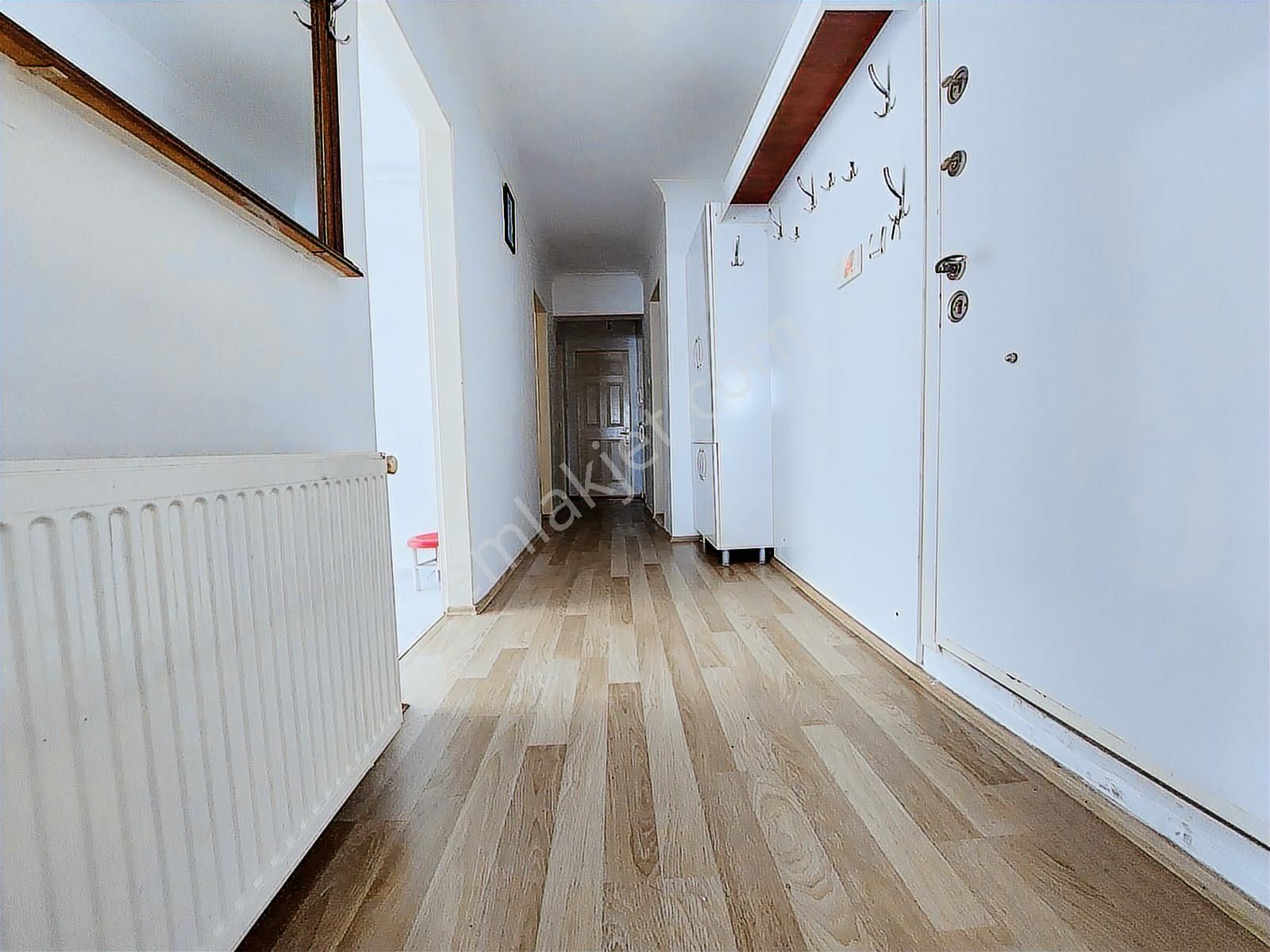 30 Ağustos Mah De Satılık 2+1 Yüksek Giriş Geniş Ön Cephe Daire - Görsel 29