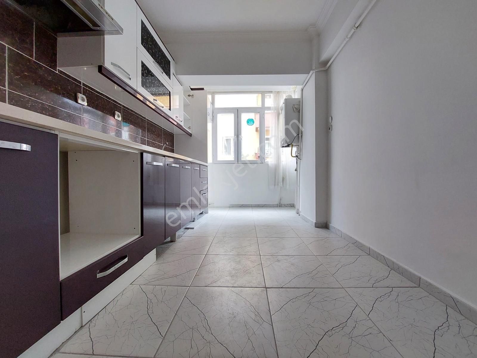 30 Ağustos Mah De Satılık 2+1 Yüksek Giriş Geniş Ön Cephe Daire - Görsel 10