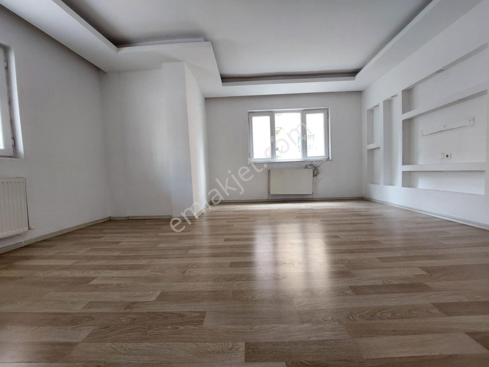 30 Ağustos Mah De Satılık 2+1 Yüksek Giriş Geniş Ön Cephe Daire - Görsel 22