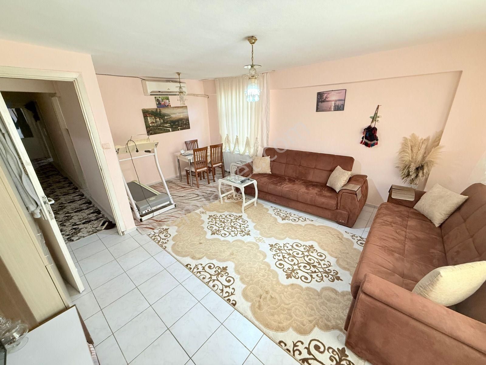 ꧁ay Emlaktan꧂akçay'da Doğalgazlı Ön Cephe Müstakil Tadında Satılık 3+1 Masrafsız Geniş Daire - Görsel 14