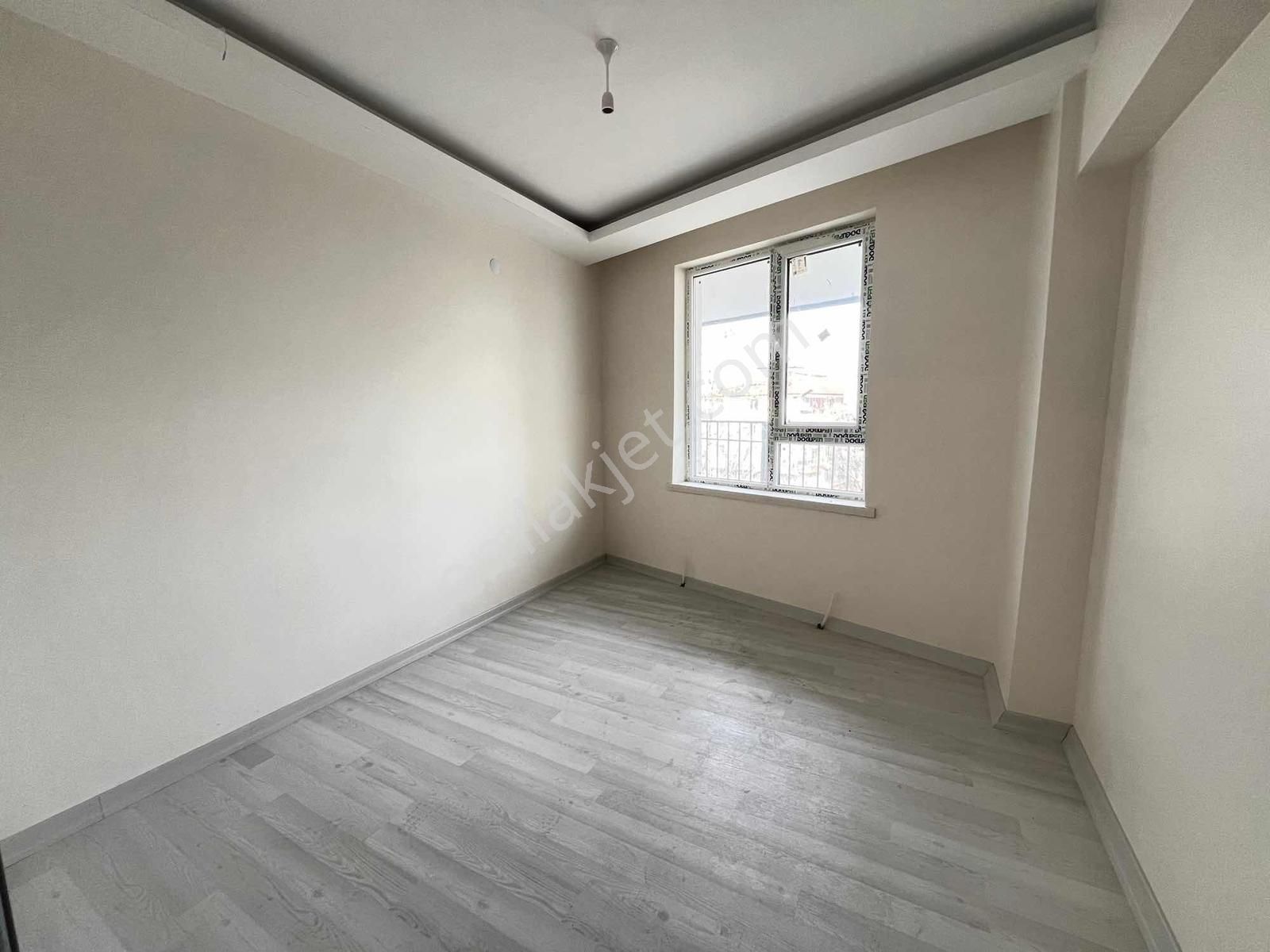 Özmar Market Yakını 3+1 110 M2 3.katta Güney Cephe Fırsat Daire - Görsel 31