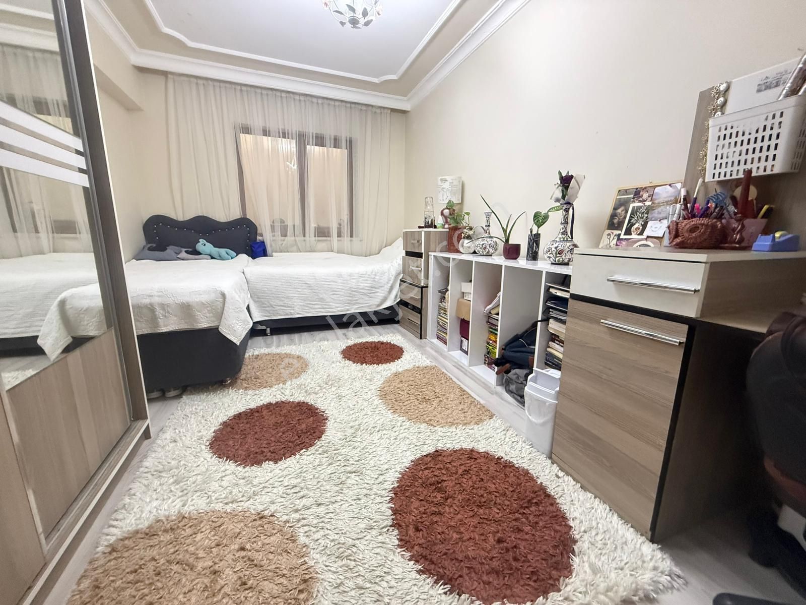 Pursaklar Mehmet Zengin Emlak'tan Otoparklı Çift Banyolu 1.kat 3+1 Lüks Sitede Daire - Görsel 14