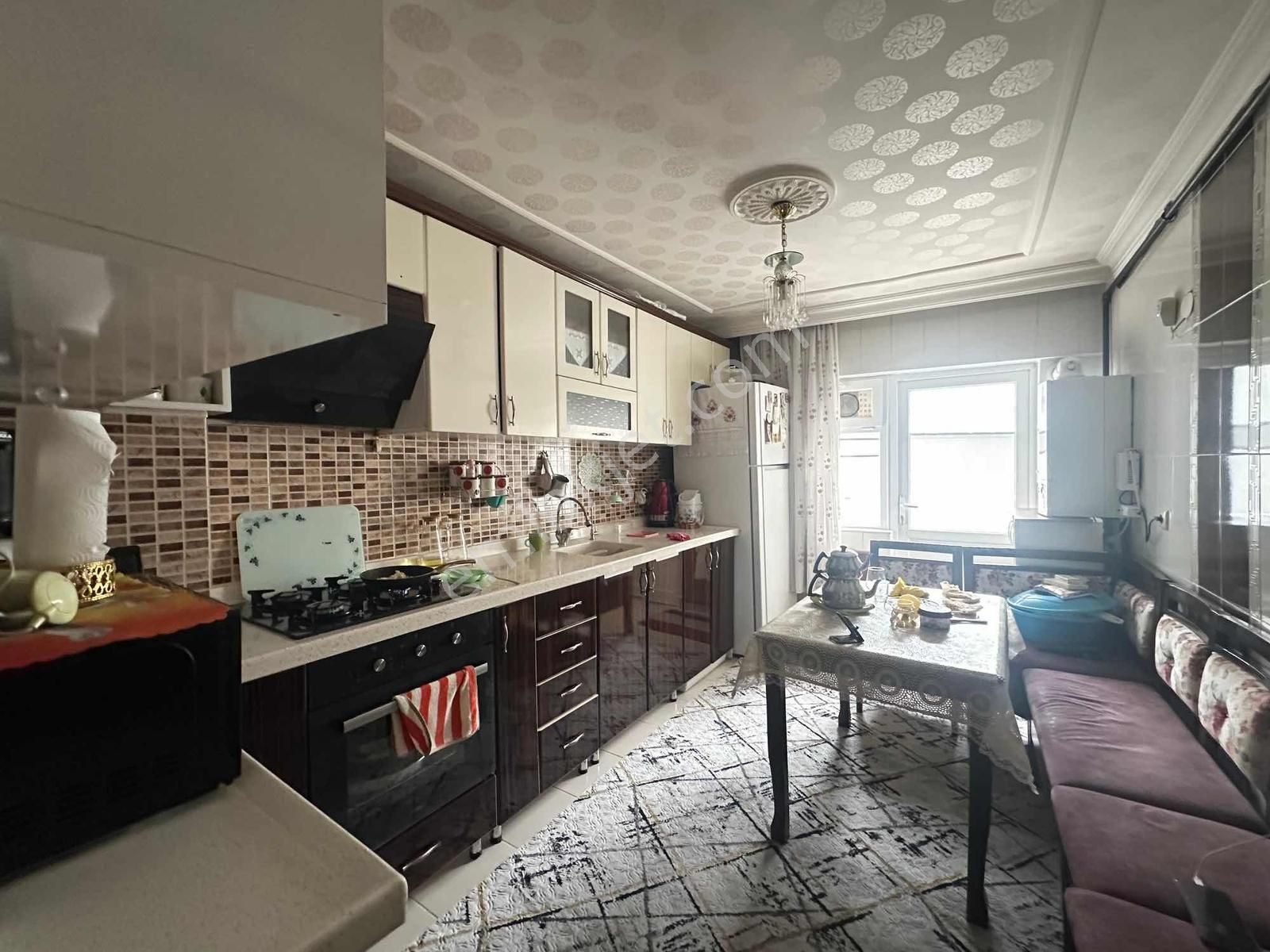 Etimesgut Alsancak Mah. Köşe Başı Ara Kat Kredi Limitsiz 4+1