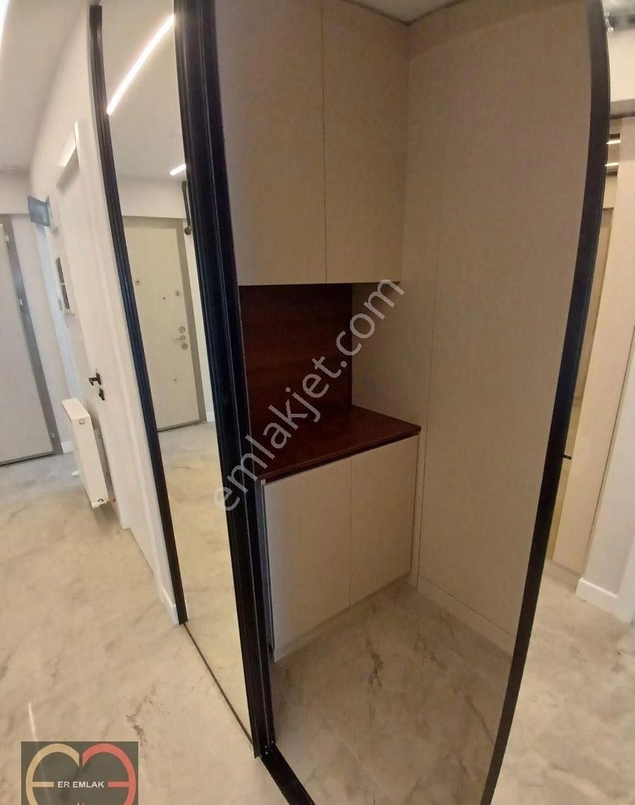 Bahçelievler Katta Giyinme Odalı Sıfır 4+1 Süper Lüx Daire - Görsel 12