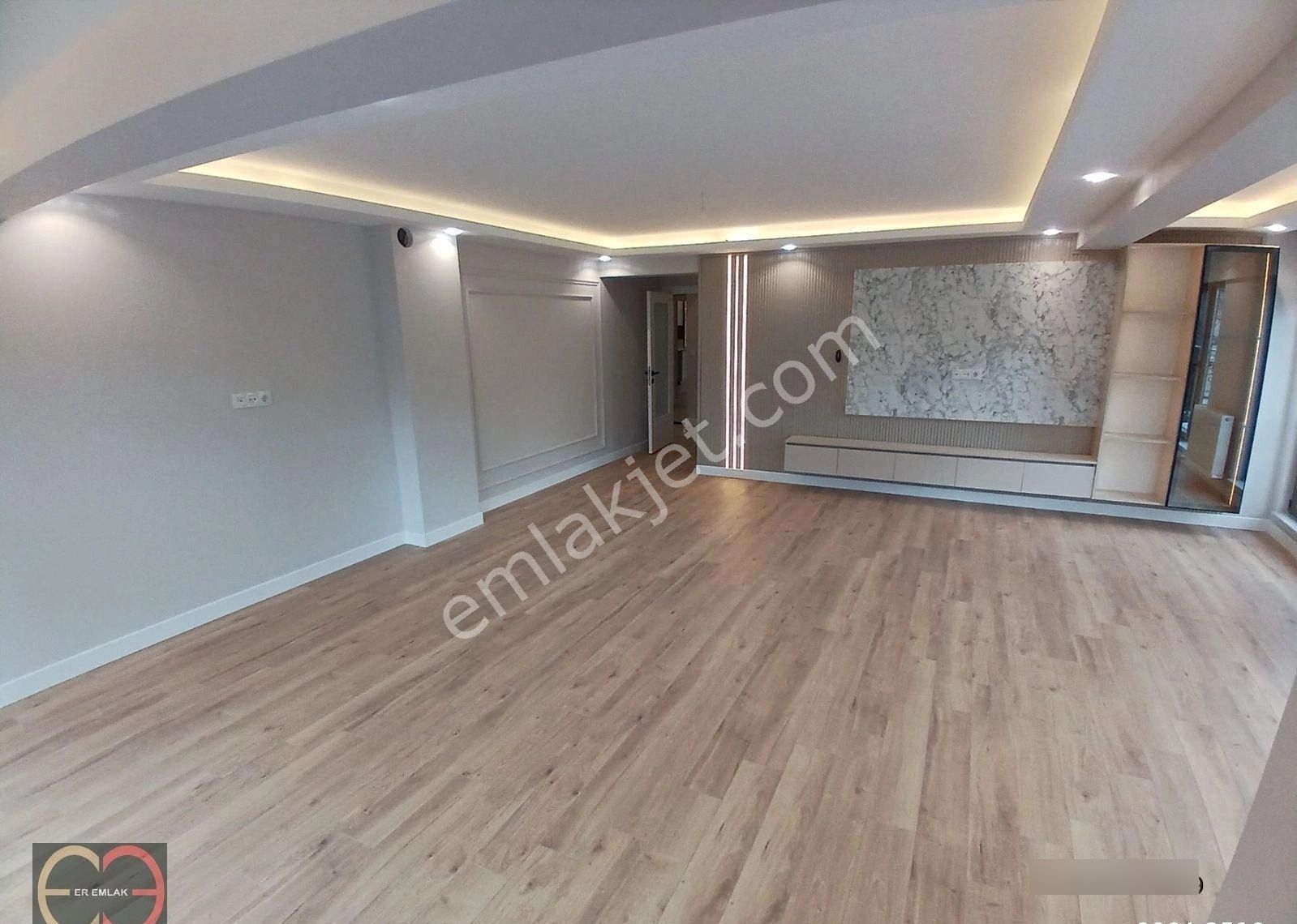 Bahçelievler Katta Giyinme Odalı Sıfır 4+1 Süper Lüx Daire - Görsel 16