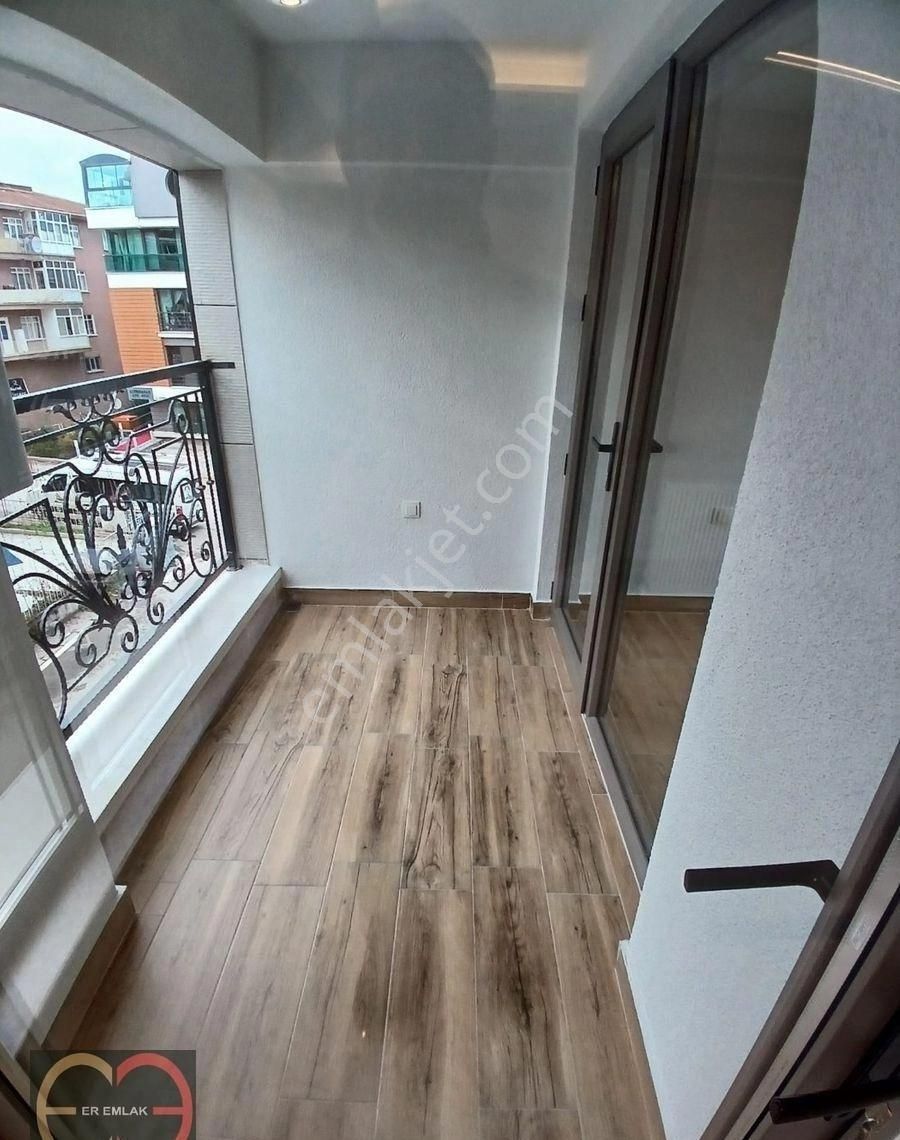 Bahçelievler Katta Giyinme Odalı Sıfır 4+1 Süper Lüx Daire - Görsel 18