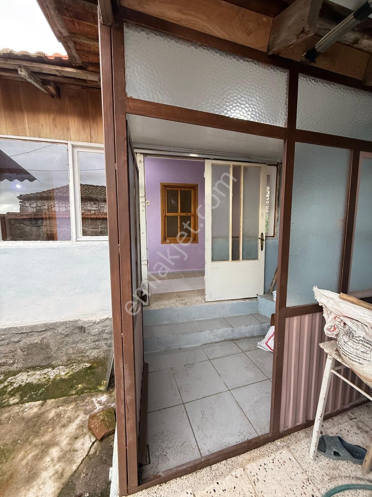 *fırsat* Bergama Ulucami Mah Ful Tadilatlı Satılık Müstakil Ev - Görsel 2