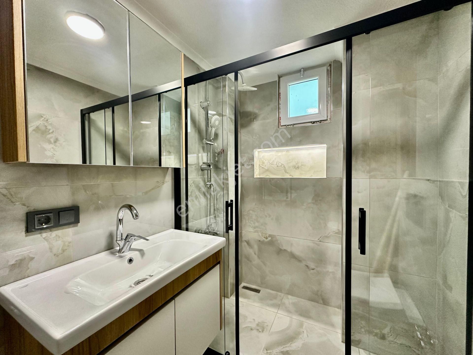 ꧁ay Emlaktan꧁akçay Merkezde Denize 500 Mt Şık Tasarım Arakat Ayrı Mutfak Ön Cephe Satılık 3+1 Daire - Görsel 19