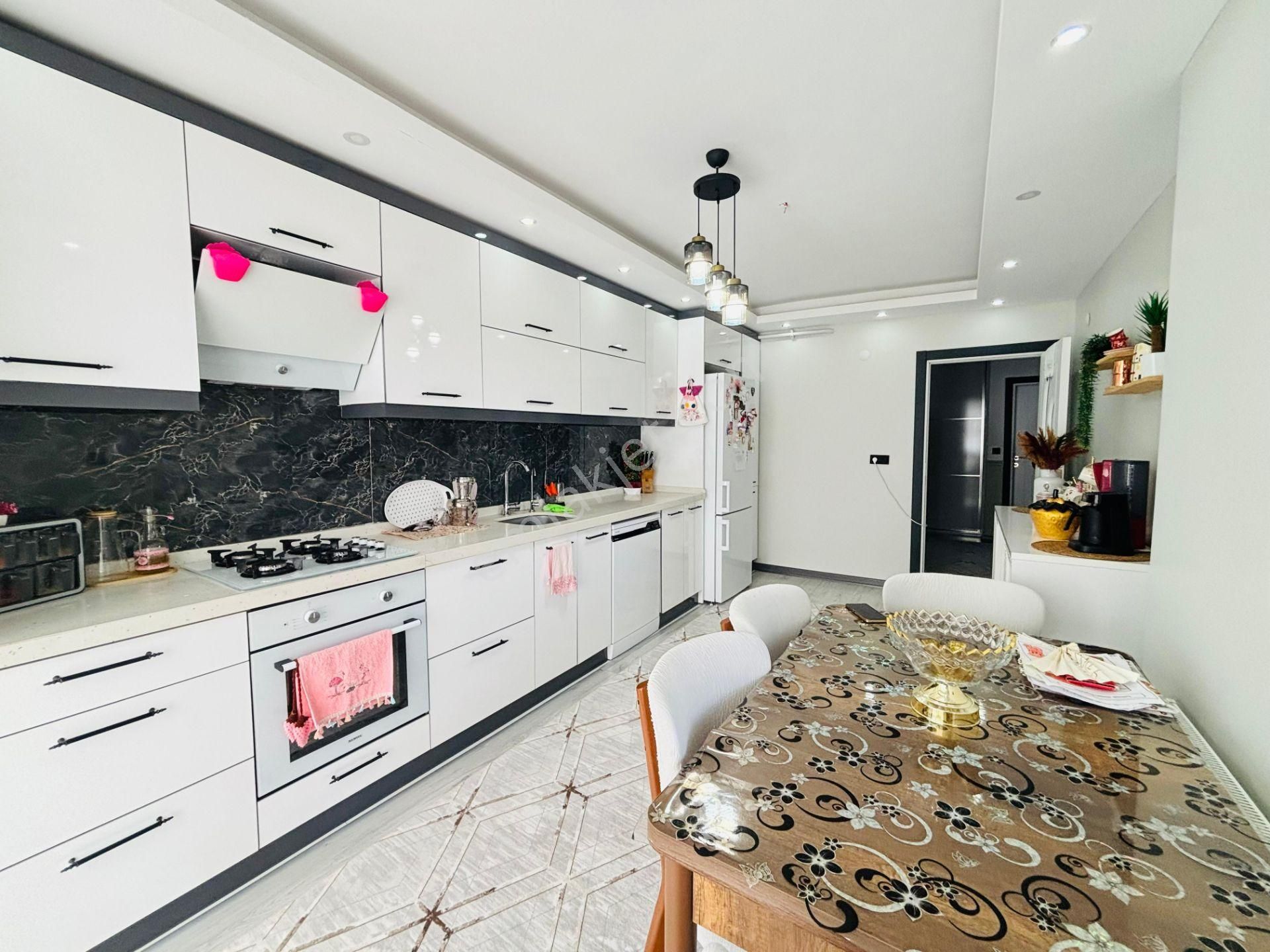 Güven'den Tepede 7/24 Güvenlikli Sitede Ebv.bonyolu Lüks4+1daire - Görsel 7