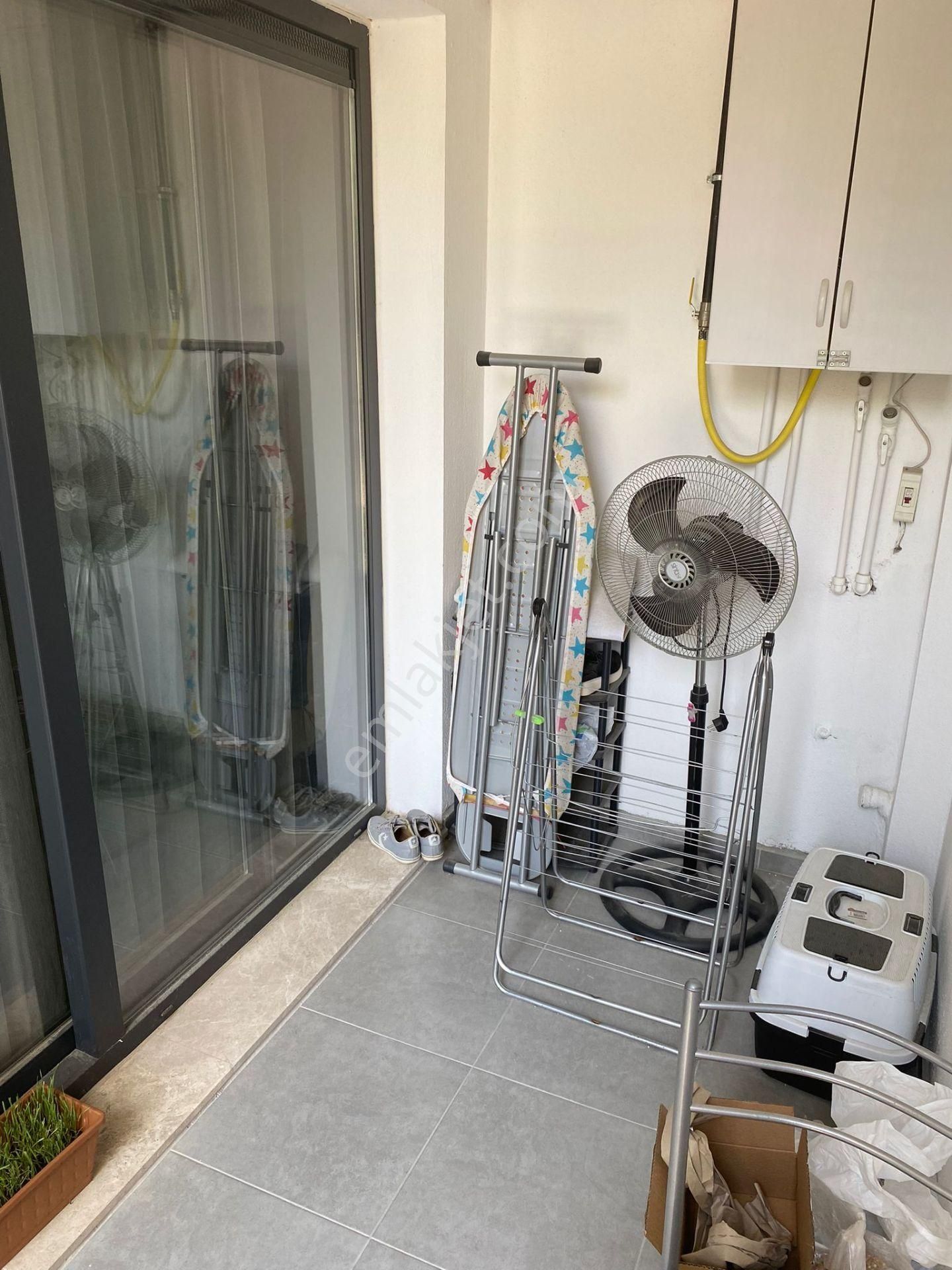 Bornova Erzene Mah.kiralık Full Eşyalı 1+1 Daire - Görsel 16