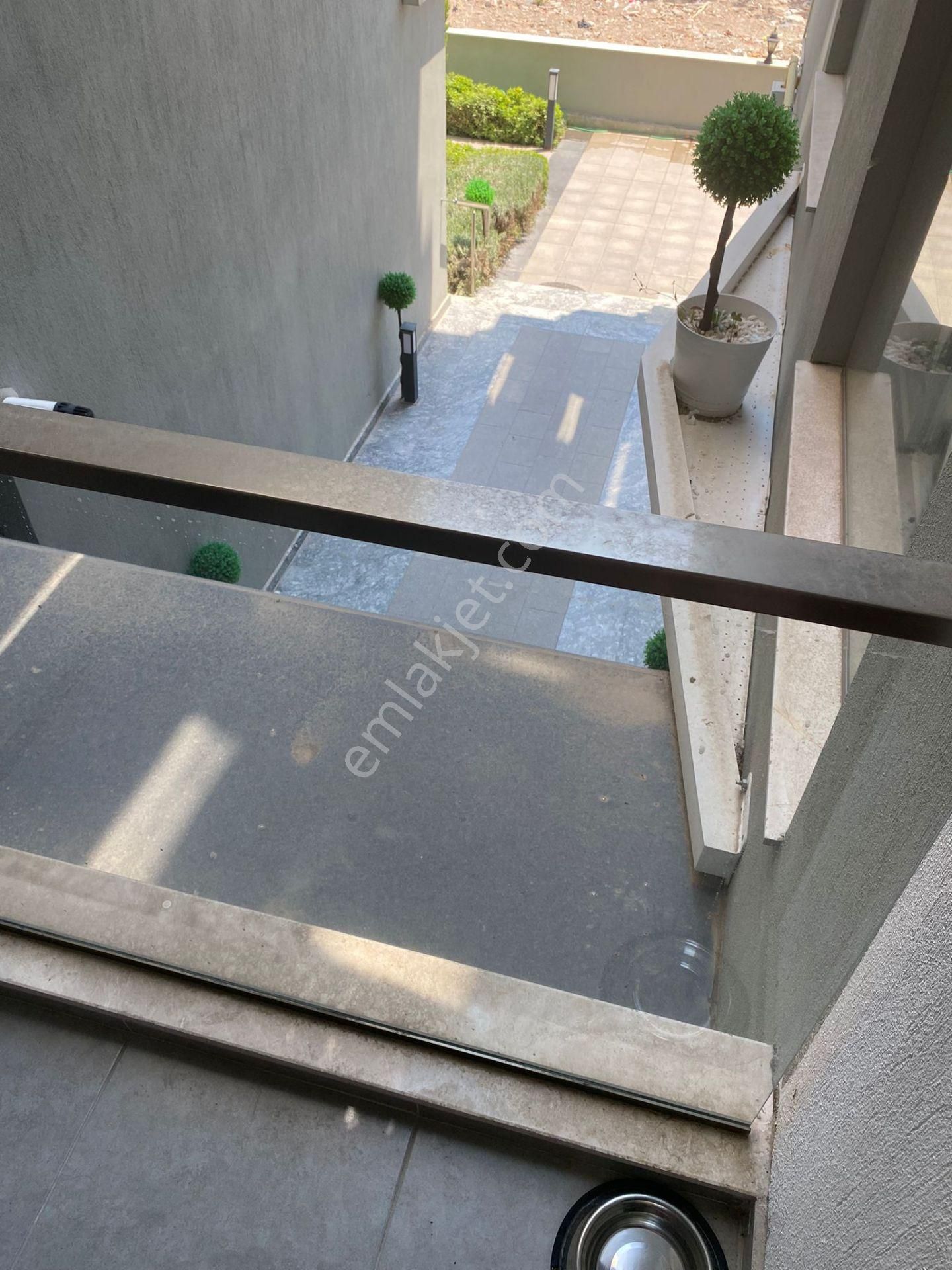 Bornova Erzene Mah.kiralık Full Eşyalı 1+1 Daire - Görsel 15