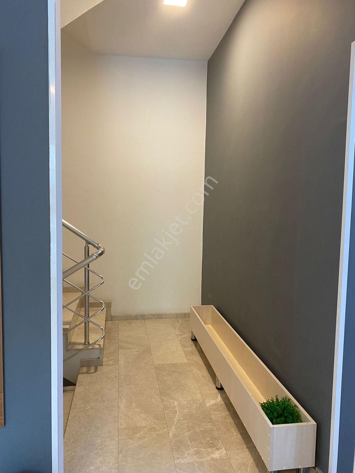 Bornova Erzene Mah.kiralık Full Eşyalı 1+1 Daire - Görsel 11