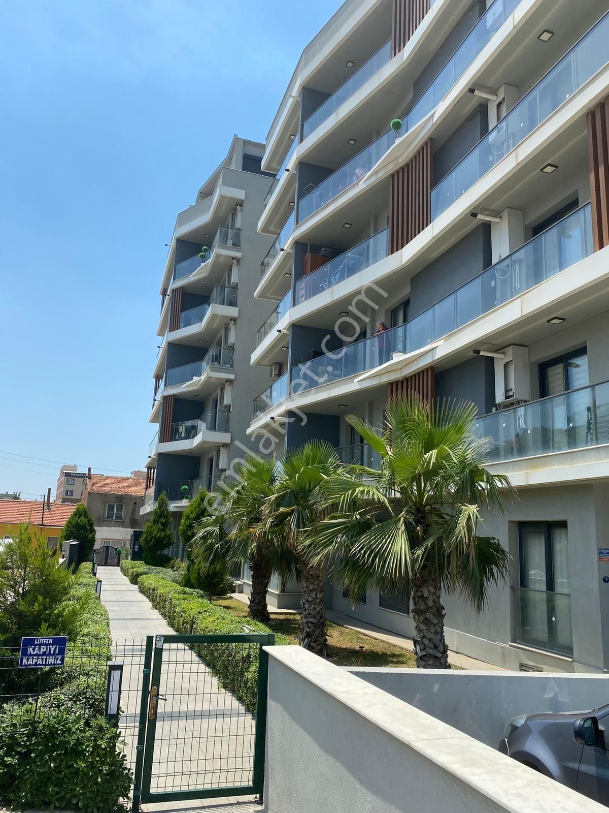 Bornova Erzene Mah.kiralık Full Eşyalı 1+1 Daire - Görsel 2